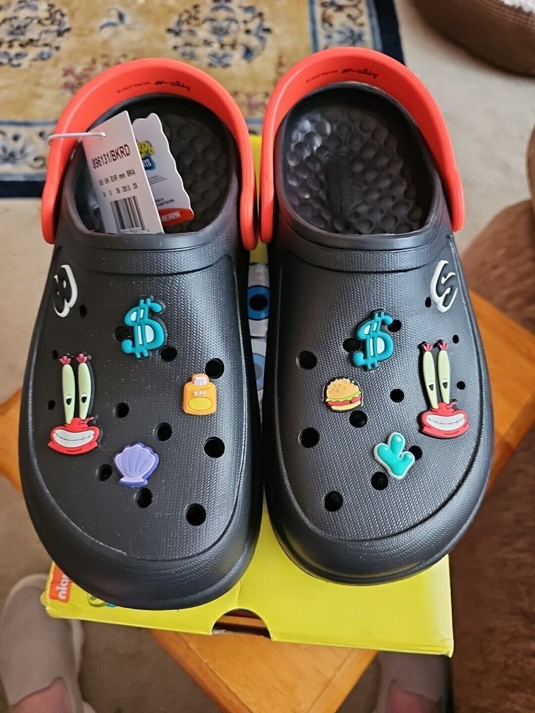 Skechers Foamies SpongeBob Patrick Women’s Size 6 BLACK Shoes NEW