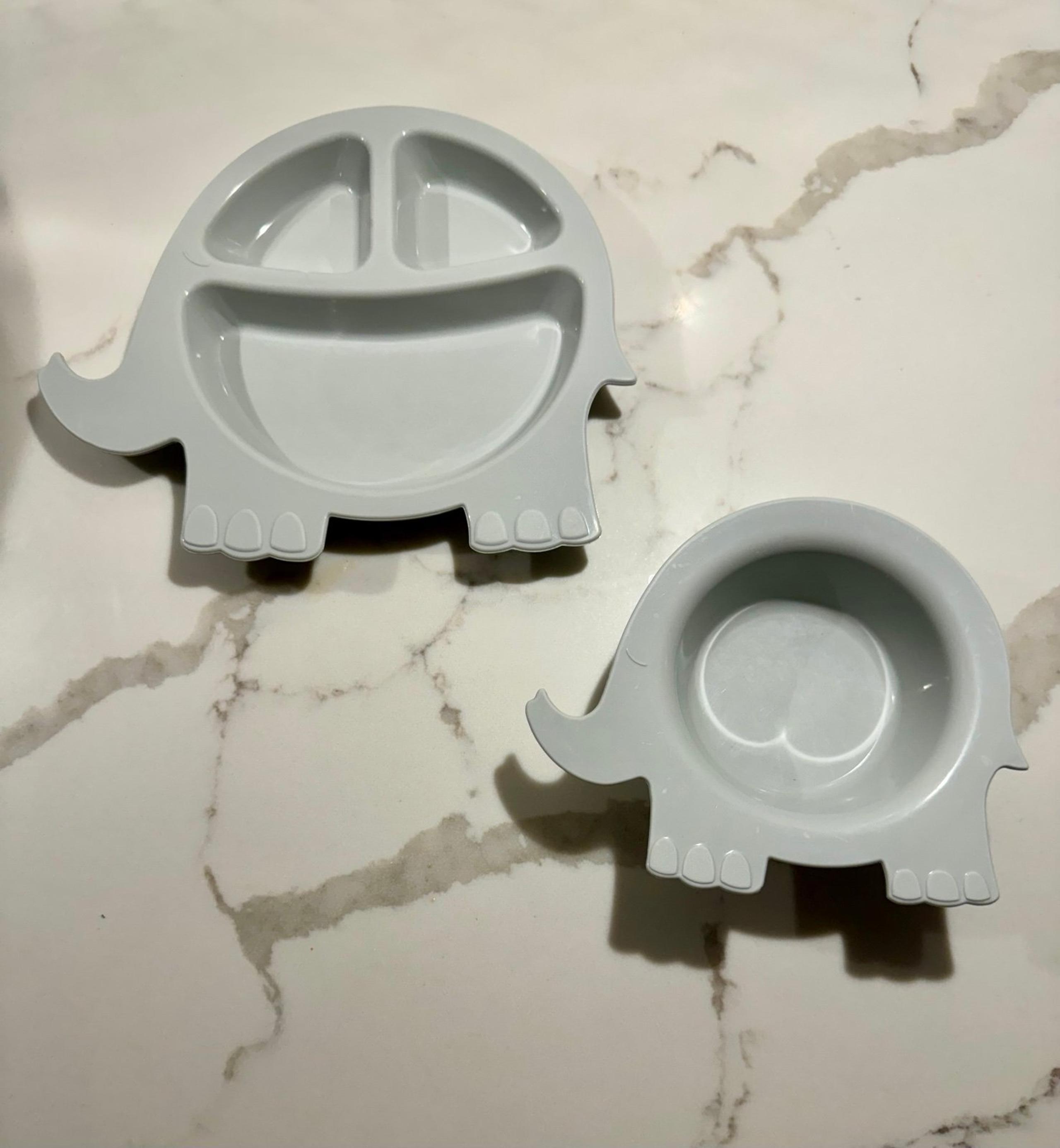 PBK Pottery Barn Kids Silicone Dishwasher Safe Gray Elephant Bowl And Plate