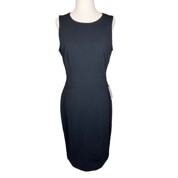 Vince Camuto dress women’s new size 8 black sleeveless fully lined back slit