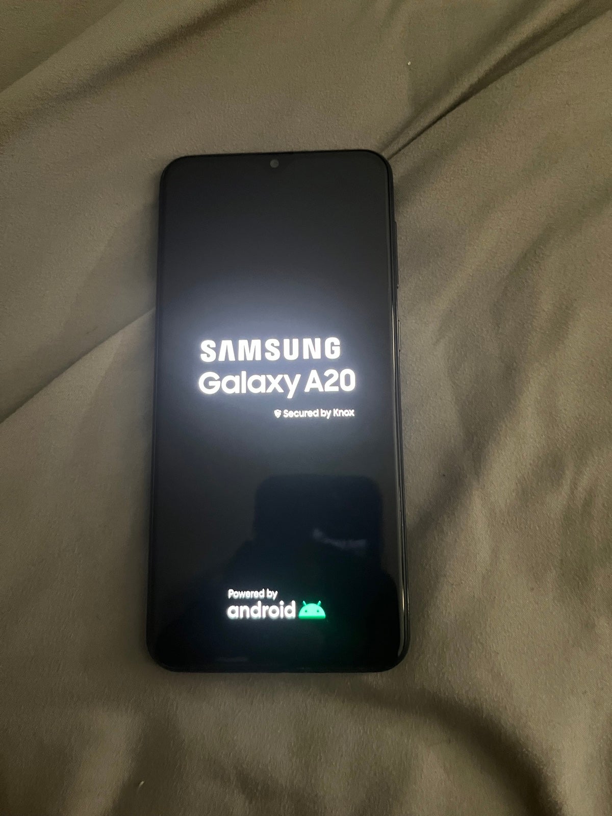 Samsung Galaxy A20 32GB in Black
