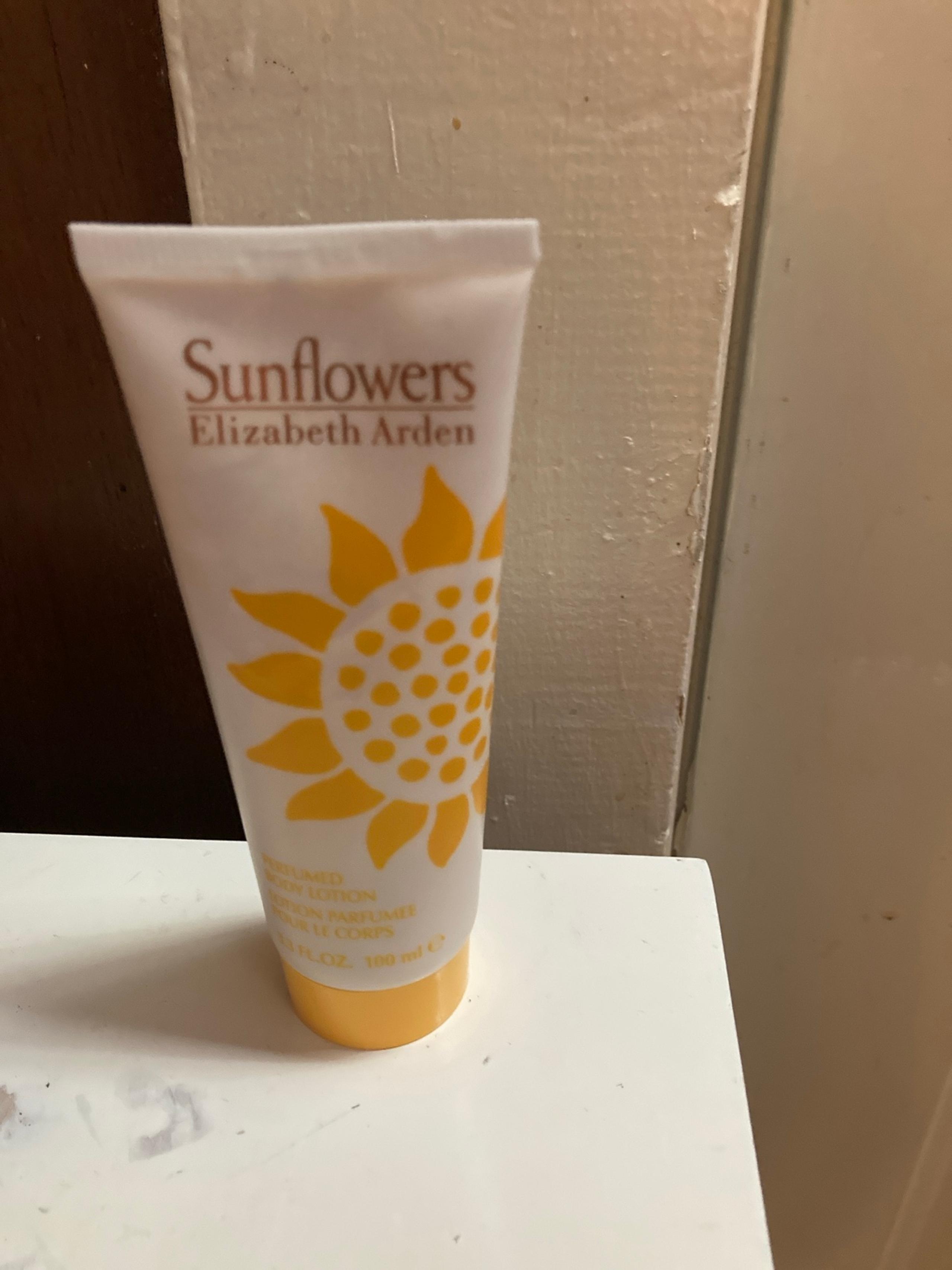Sunflower Elizabeth Arden, body lotion