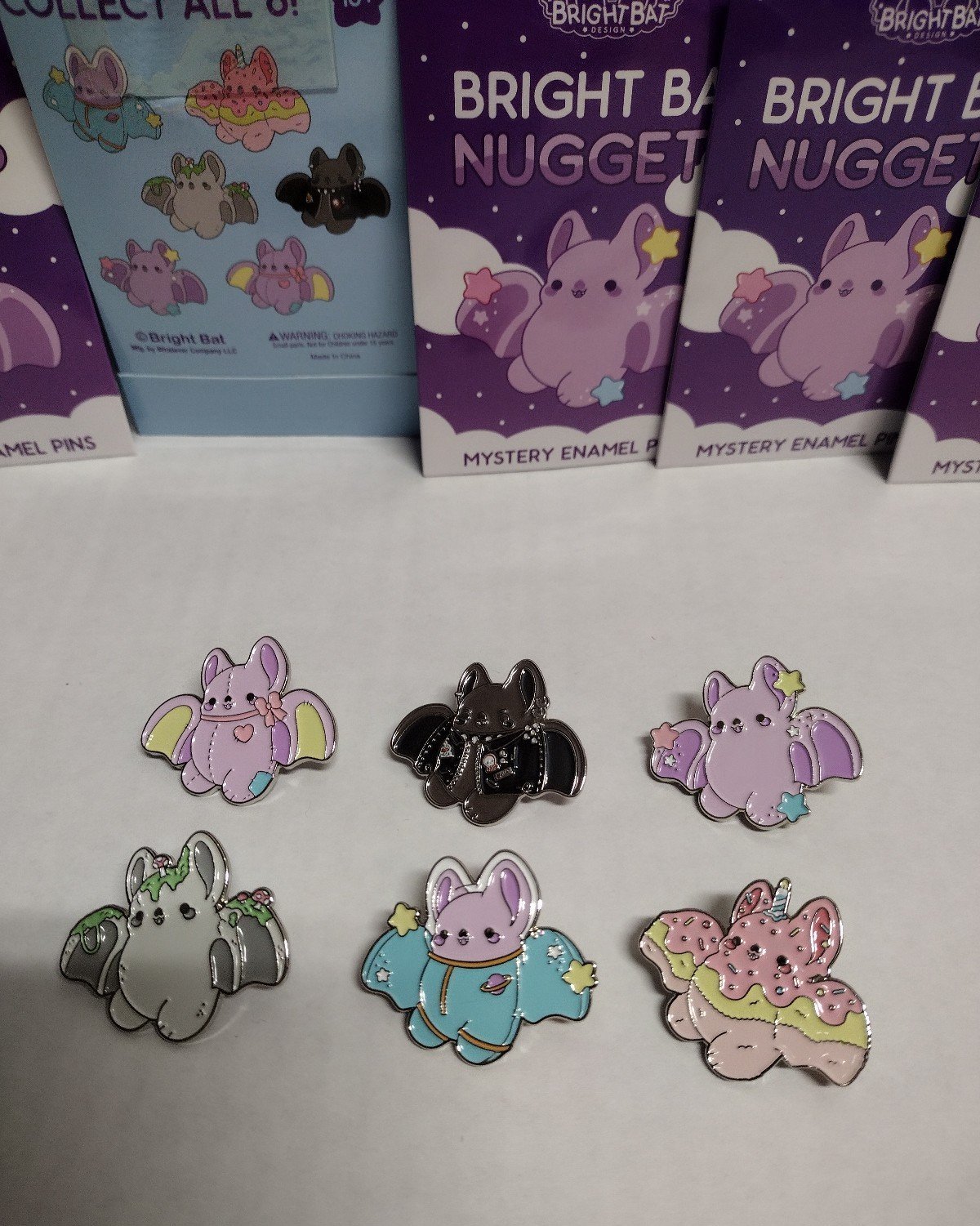 New Bright Bat Design Bat Nuggets Blind Box Complete Pin Set