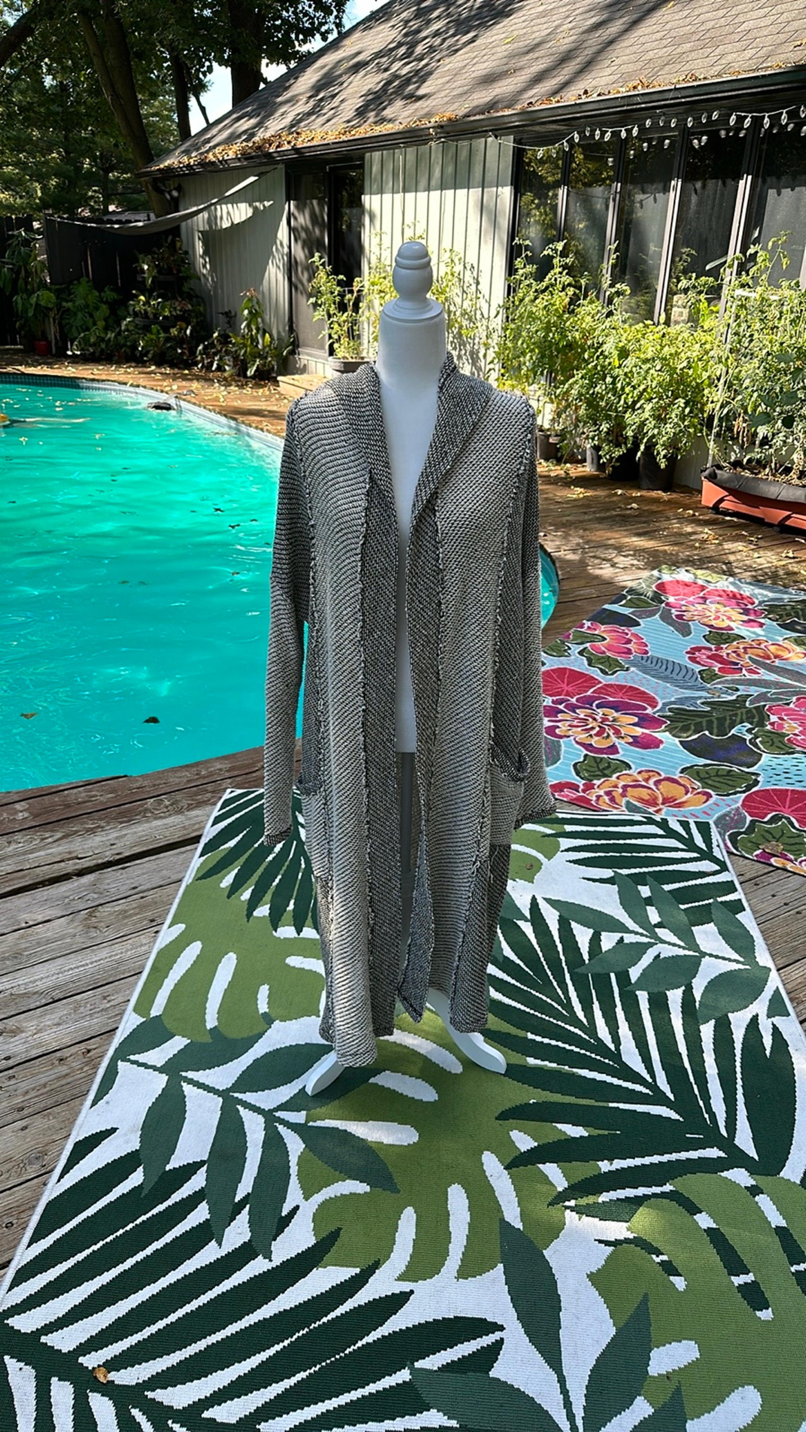 ecoté size medium Women’s long distressed knit cardigan