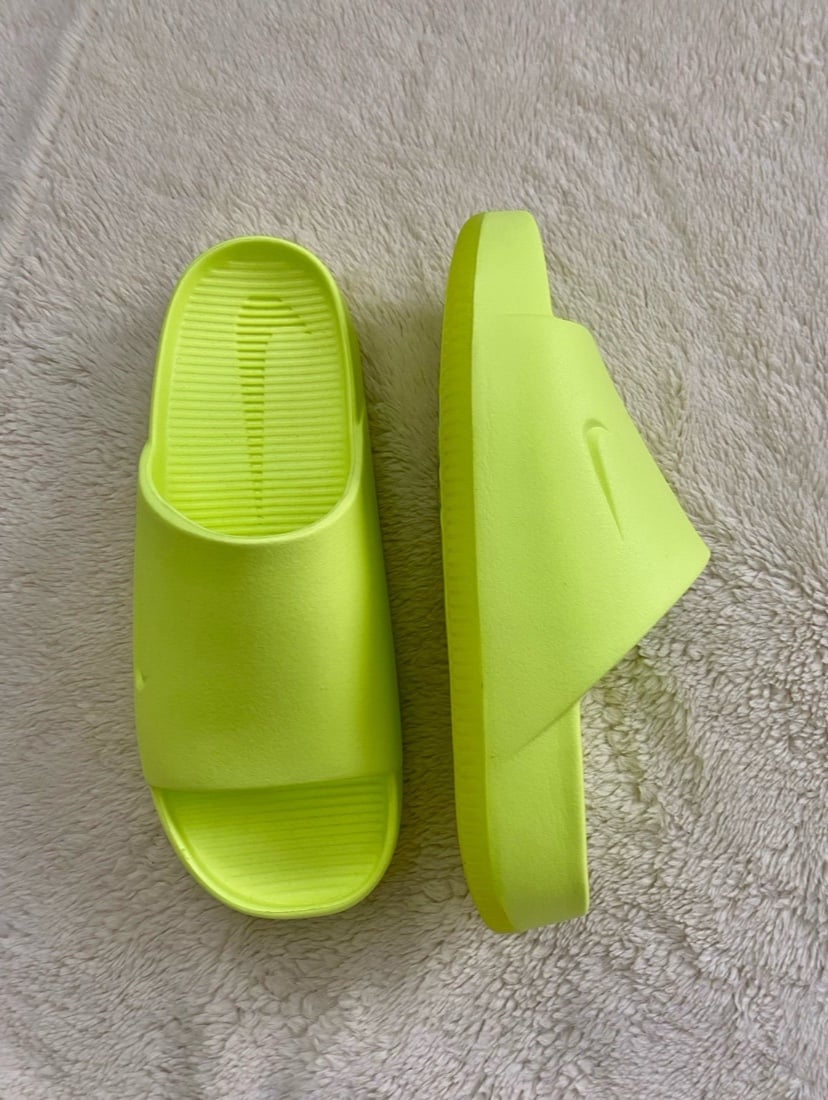 Men’s Nike Calm Slides, Size 13, NEW