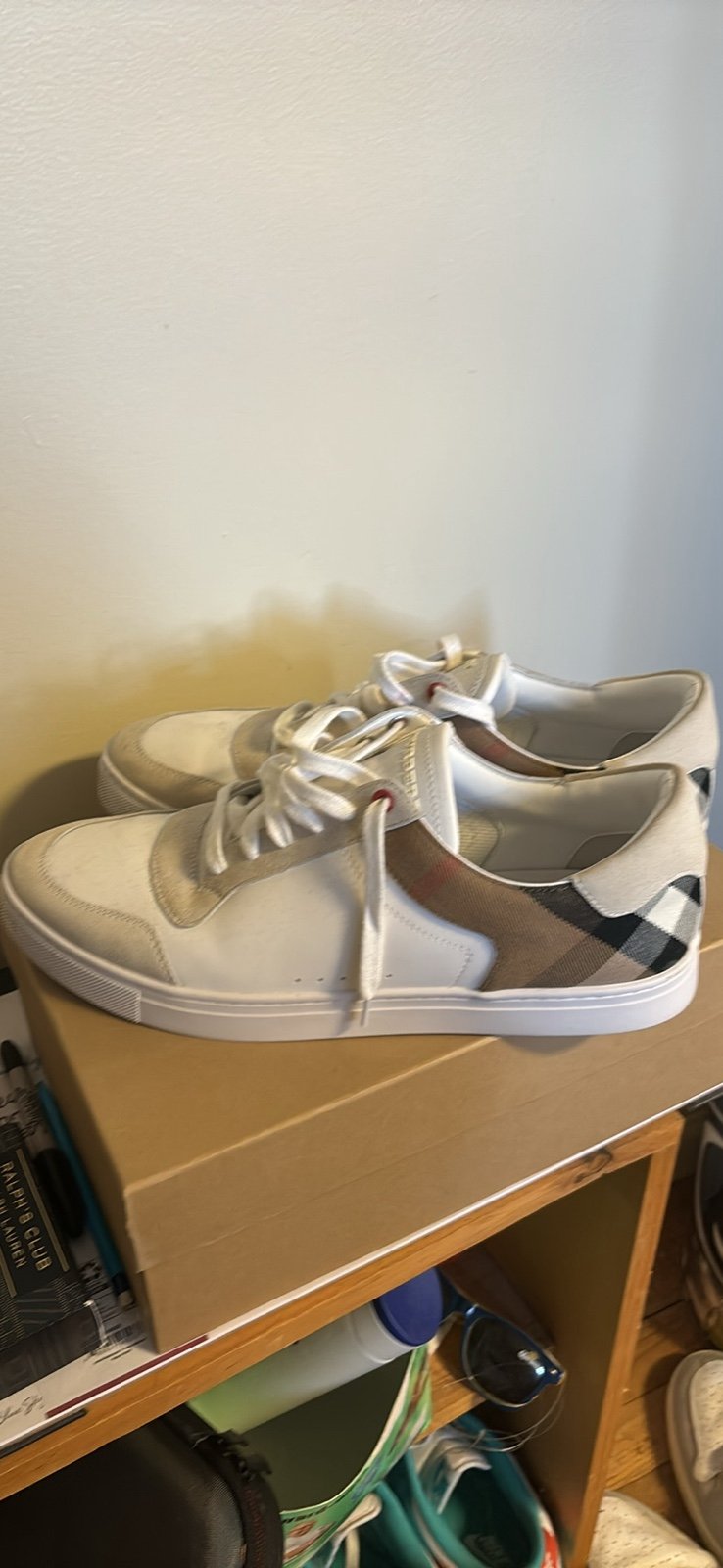 Sneakers