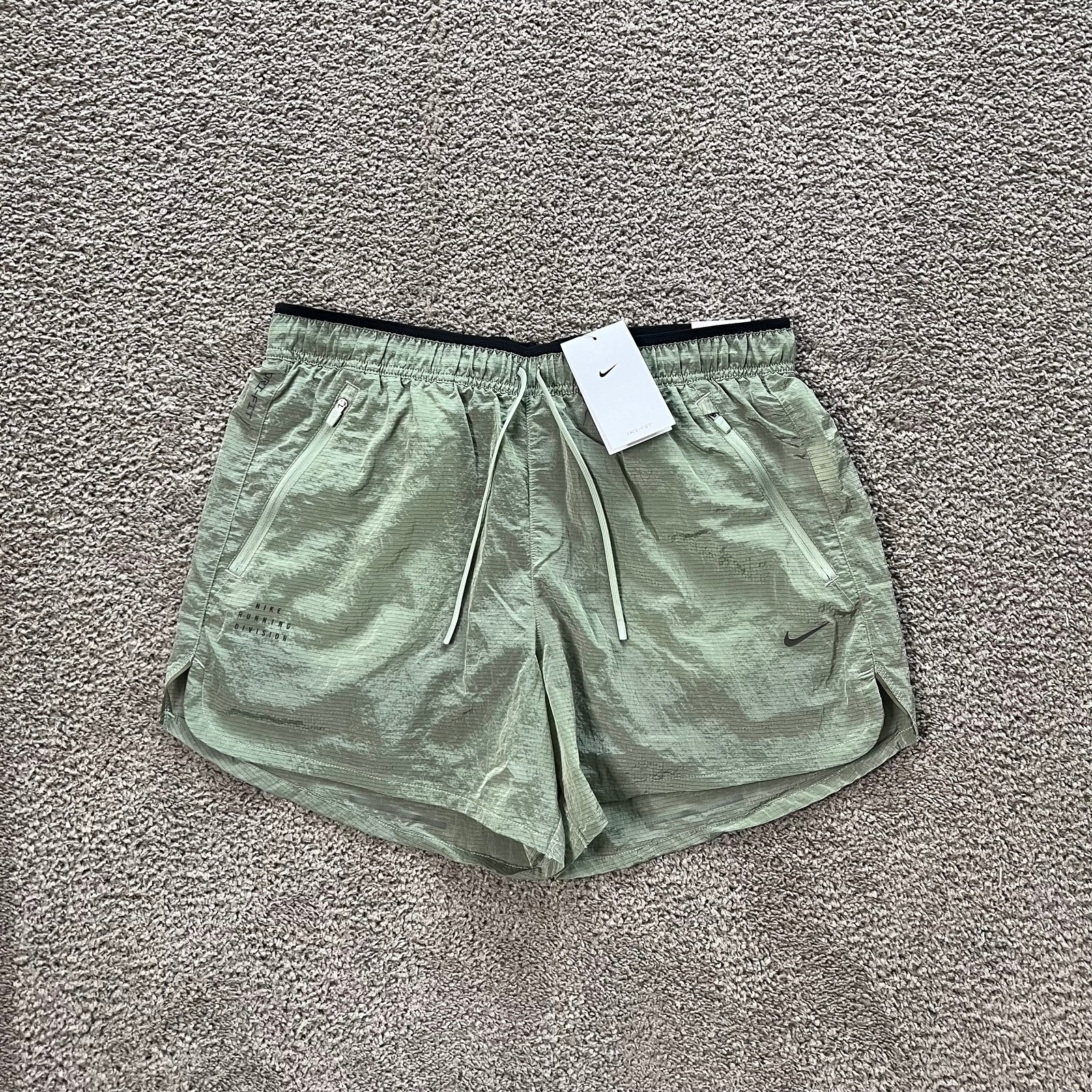 Nike Stride 5 Dri-FIT Water-Repellent 2-in-1 Running Shorts Men's Size Large