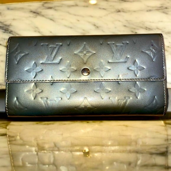 Louis Vuitton Vernis Monogram long wallet