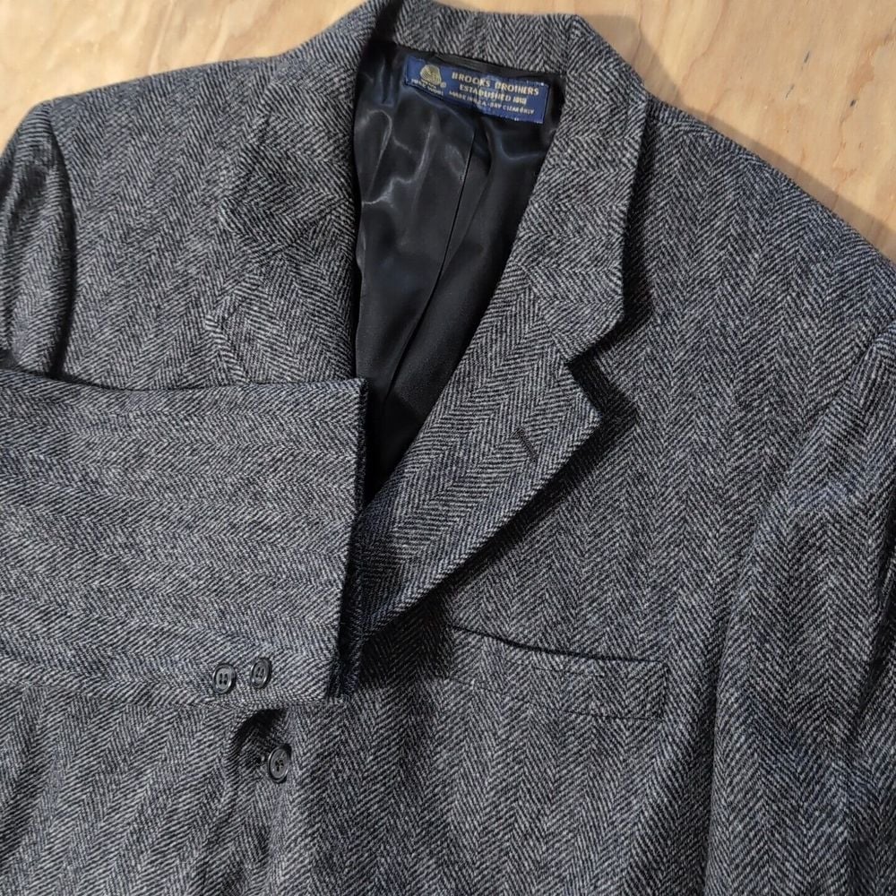 Vtg Brooks Brothers Charcoal Gray Brooks Tweed Herringbone 45L Made USA 3 Button