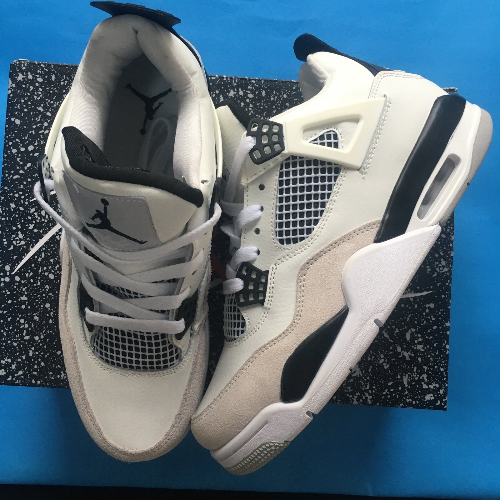 Nike Air Jordan 4 Retro men shoes size 8.5us Eu42