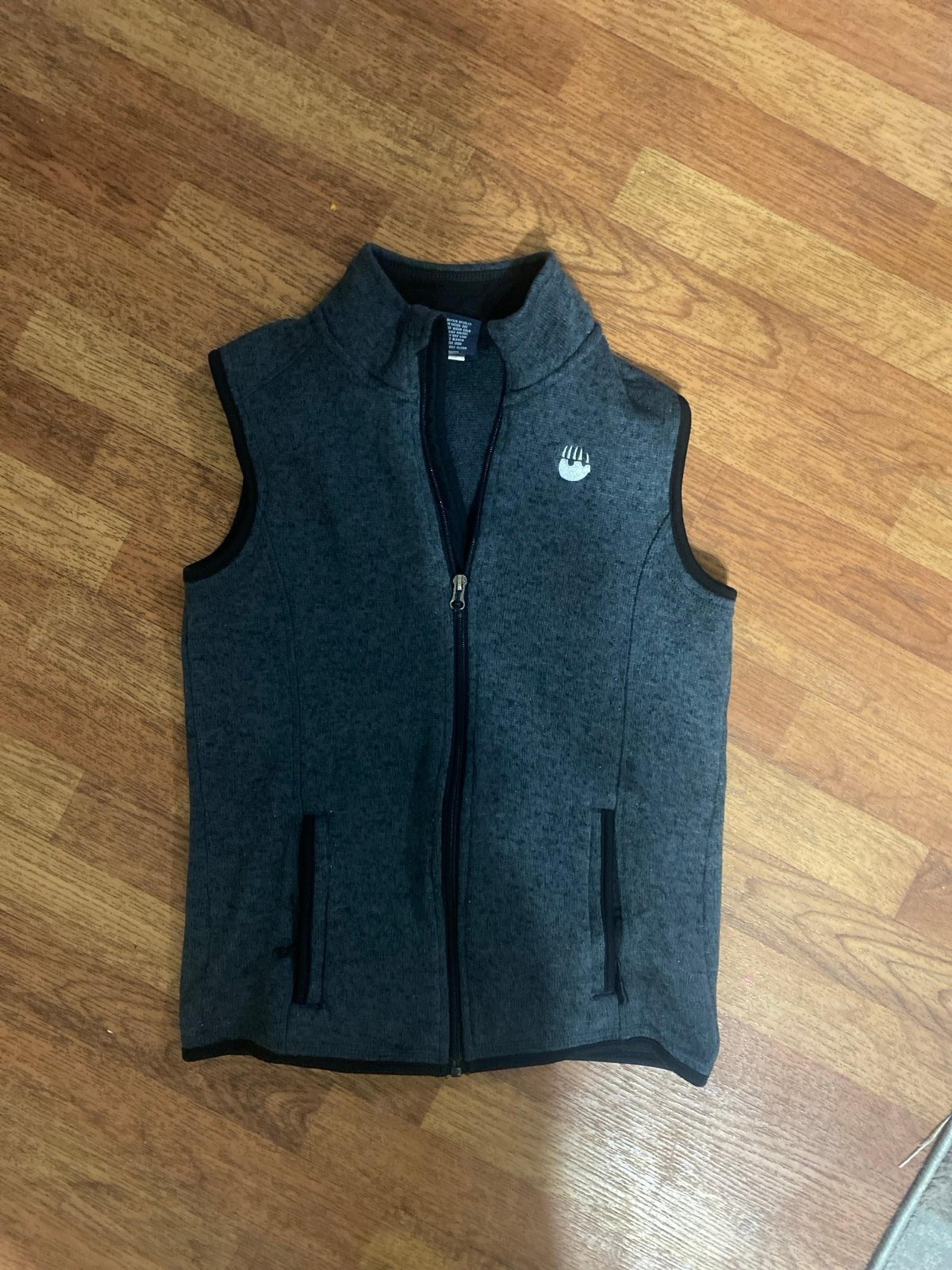 Women’s Charles river apparel vest size small
