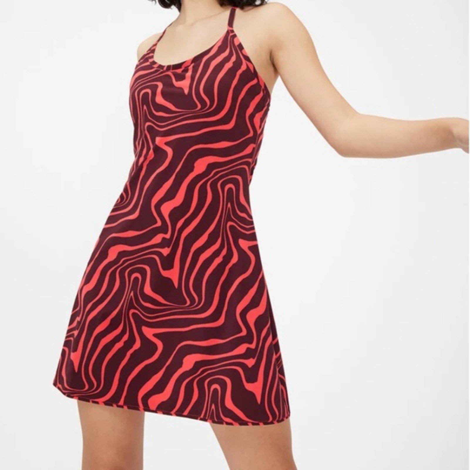 Outdoor Voices Exercise Dress in Poppy Swirl (M)