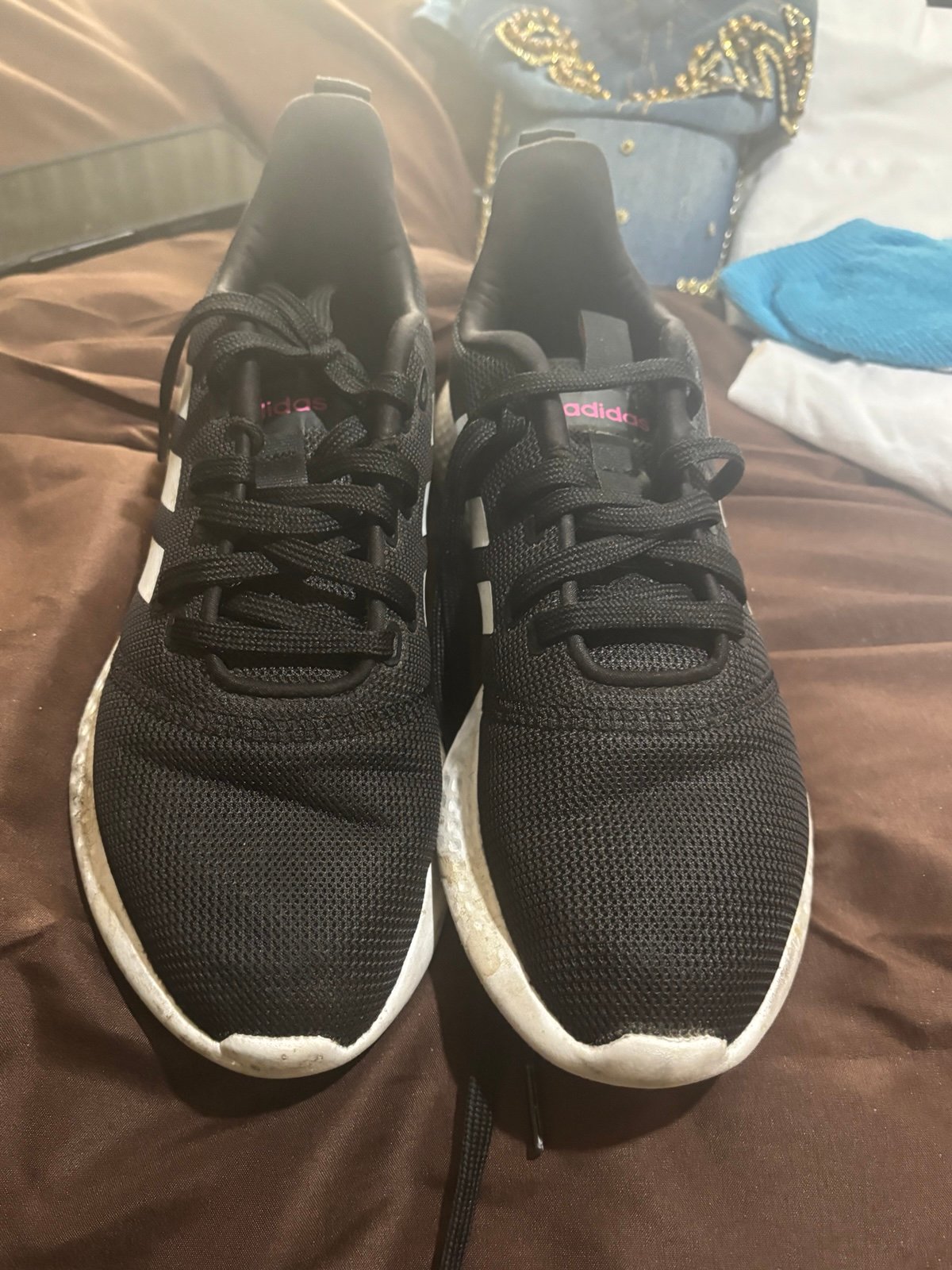 Adidas tennis shoes. Size 8