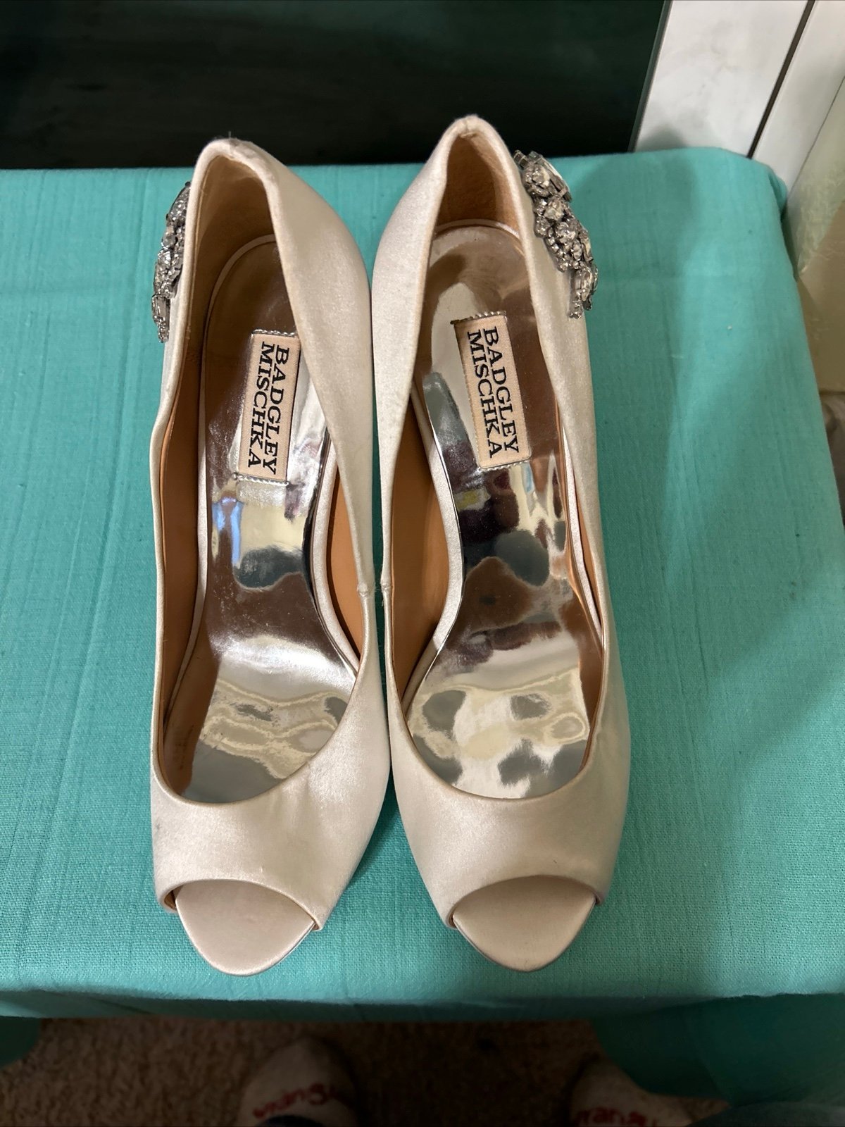 badgley mischka high heel shoes