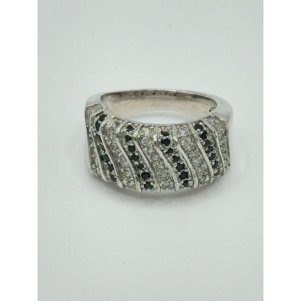 Vintage Silver black & white diamond cocktail ring