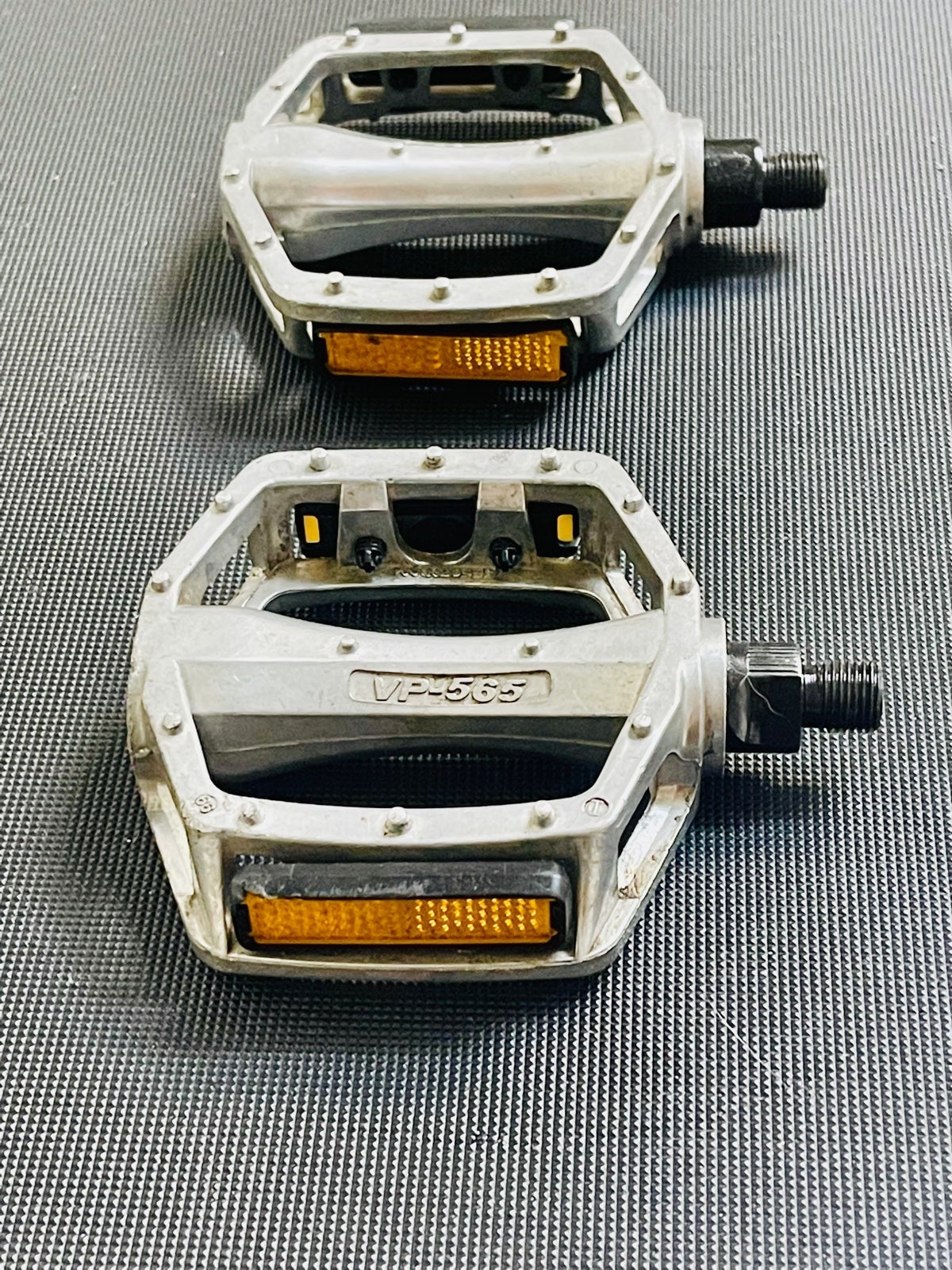 VP-565 1/2 Platform Pedal Set BMX Bike