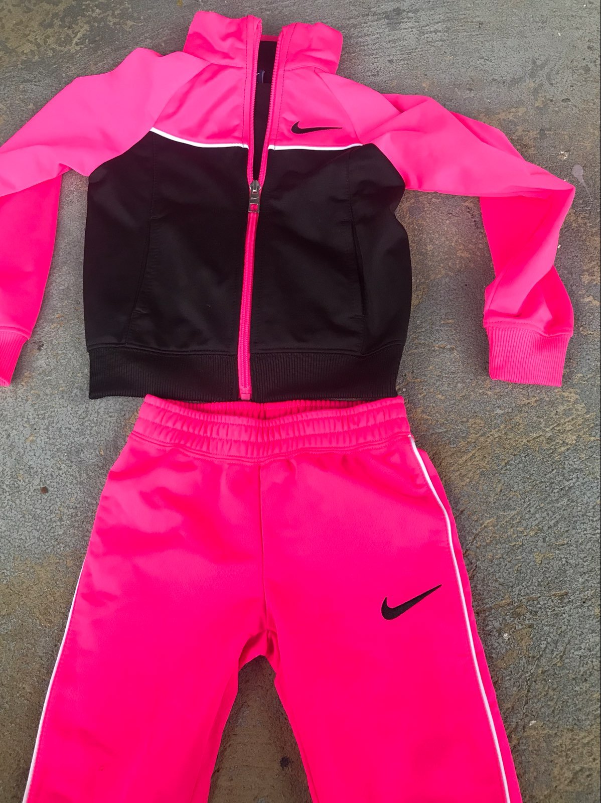 Like new nike outfit