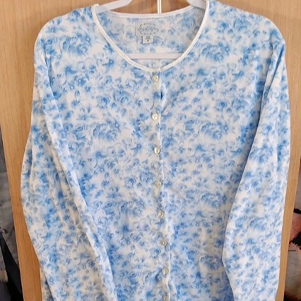 Lanz Of Salzburg Pajama Set SIZE 1X Blue Roses Print Top Pants Button Down Top