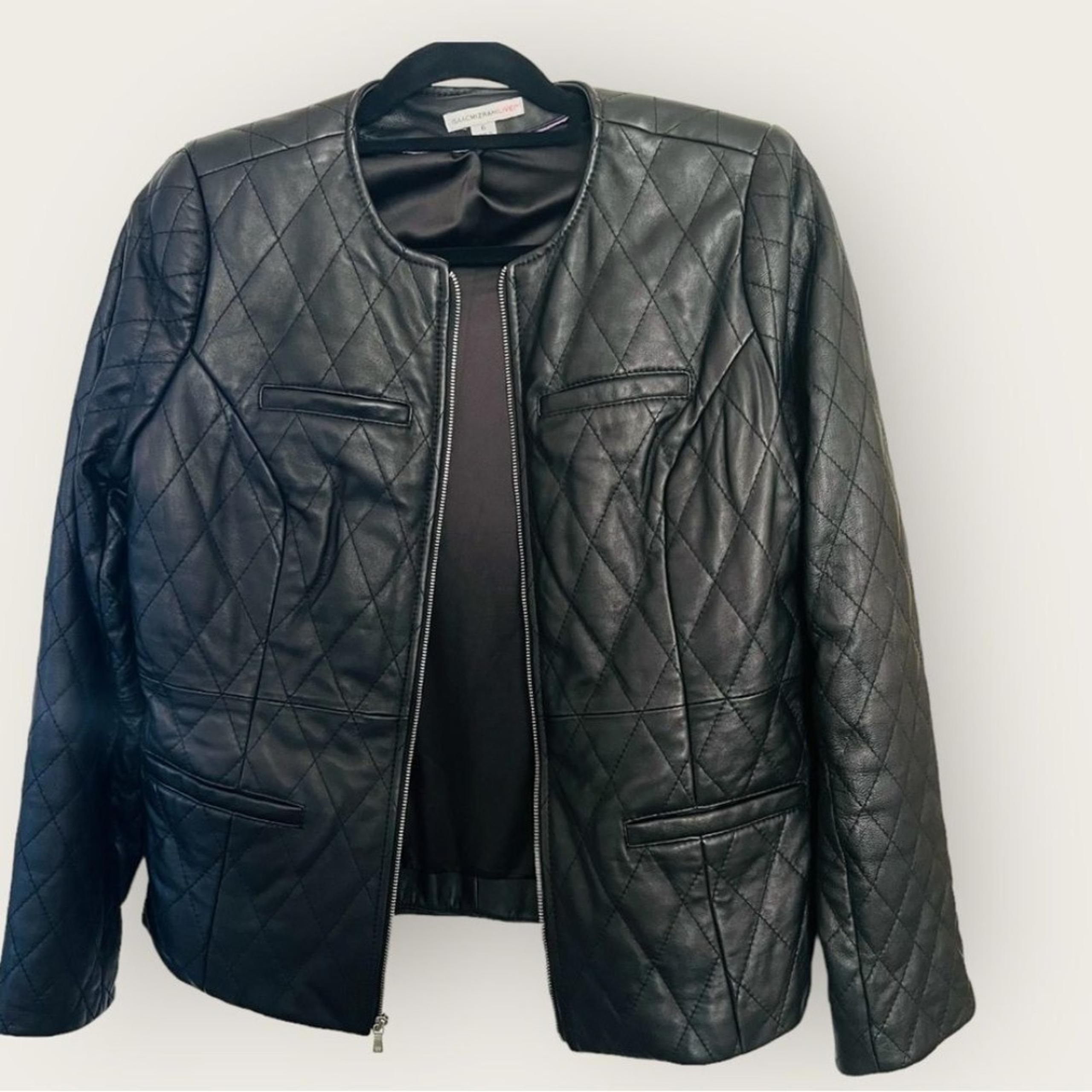Black leather zip jacket size 6 fully lined with 4 front pocket, NWOT