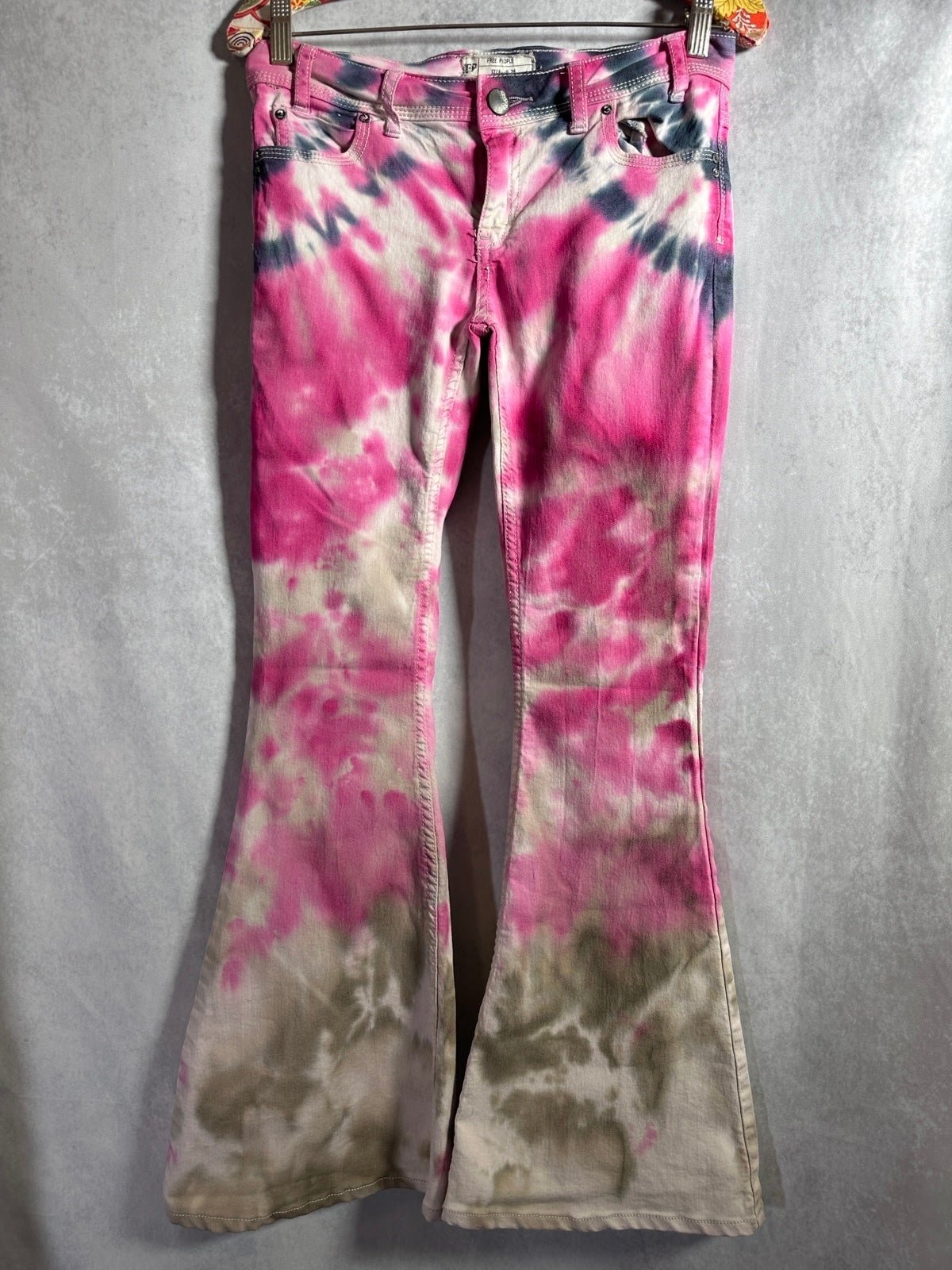 Vintage Free People Pink Tie Dye Flare Jeans Pants Boho Hippie Bell Bottoms