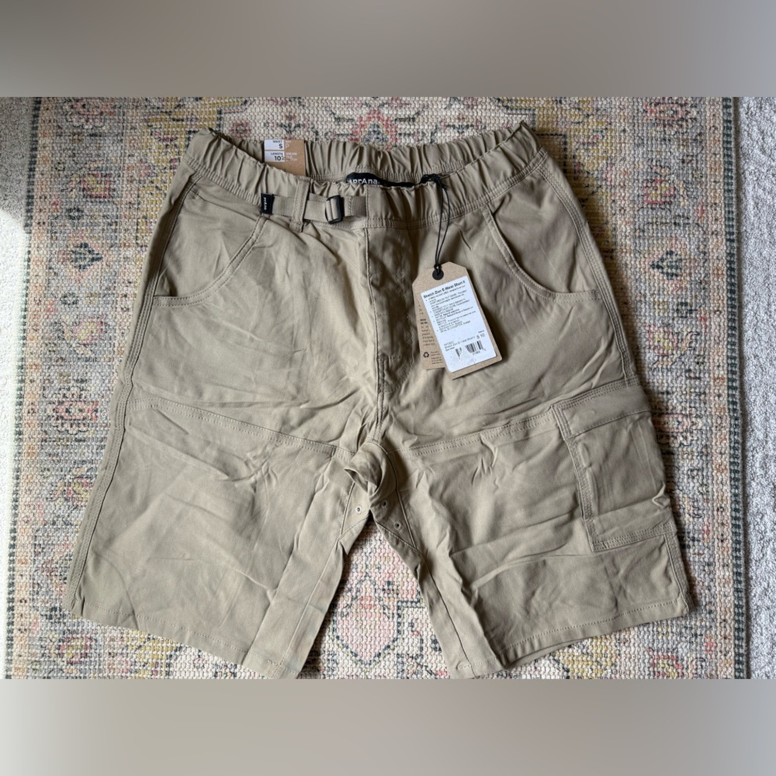 Prana Stretch Zion Elastic Wasit Shorts Men’s size small in Sandbar tan