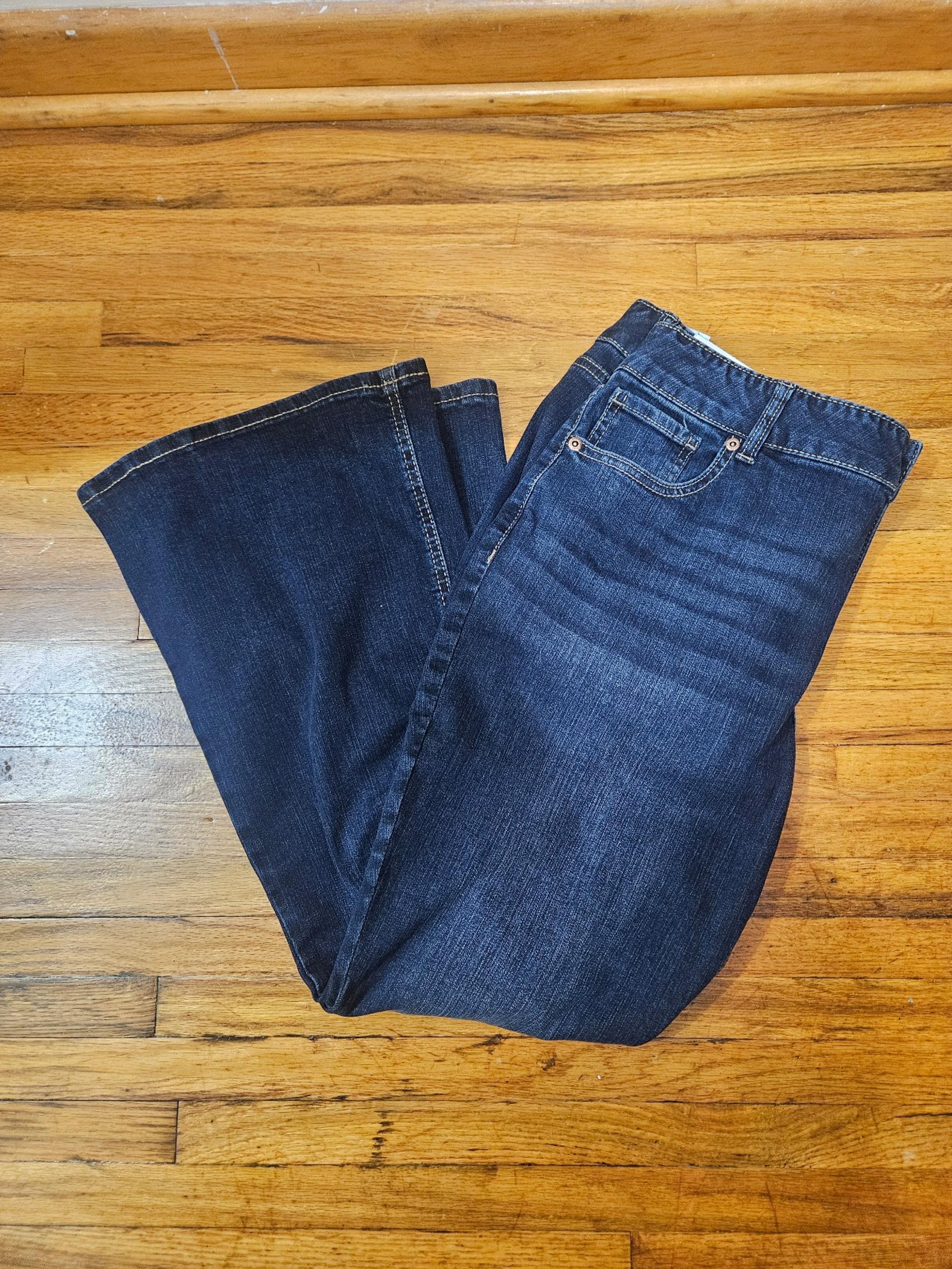 Maurices New Dark Wash Mid Rise Classic Flare Denim Jeans Size 14 Extra Short