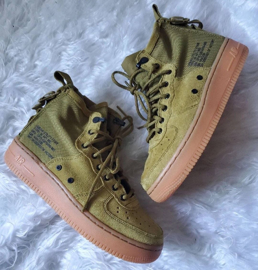 Nike Air Force 1