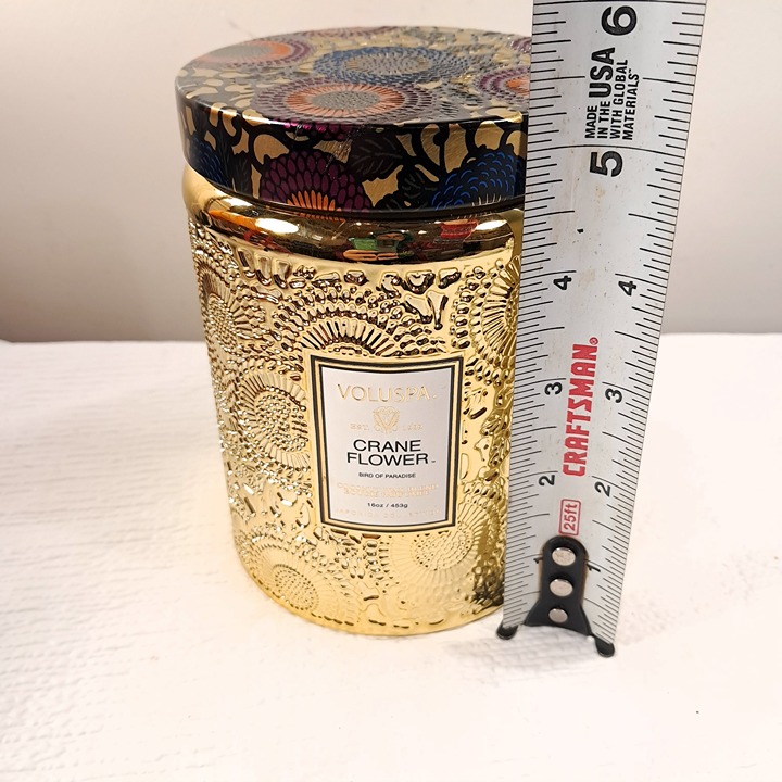 Voluspa Crane Flower Bird of Paradise Coconut Wax Blend Bougie Candle gold glass - detail