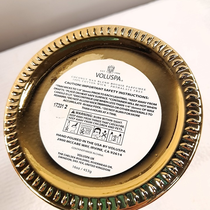 Voluspa Crane Flower Bird of Paradise Coconut Wax Blend Bougie Candle gold glass - detail