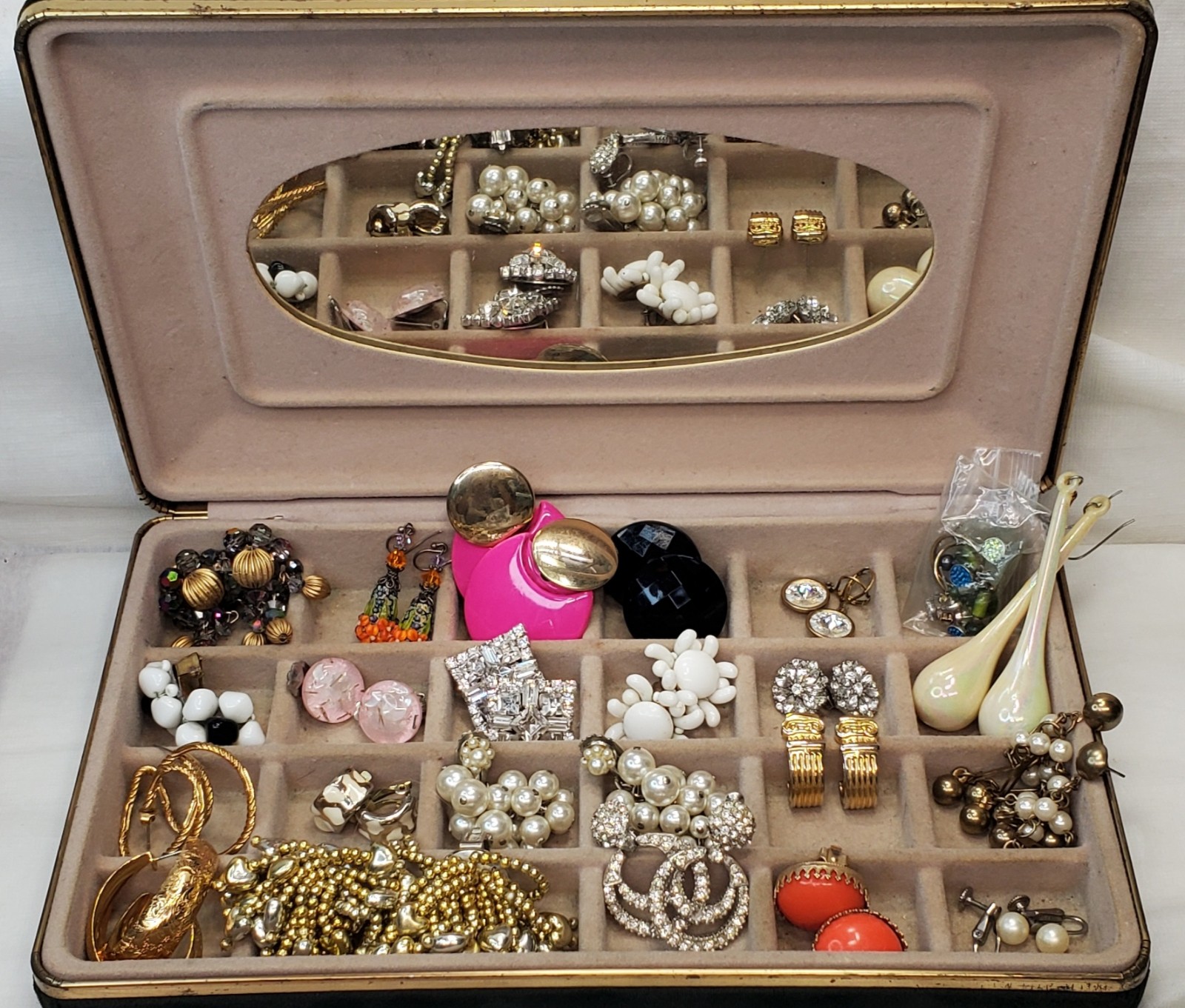Vintage Earrings Lot (2)