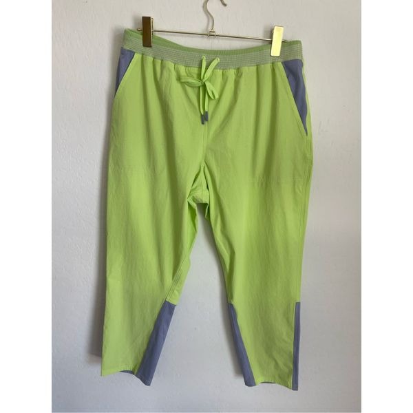 FREE PEOPLE FP MOVEMENT 7/8 Joggers Pants Size Large NWOT