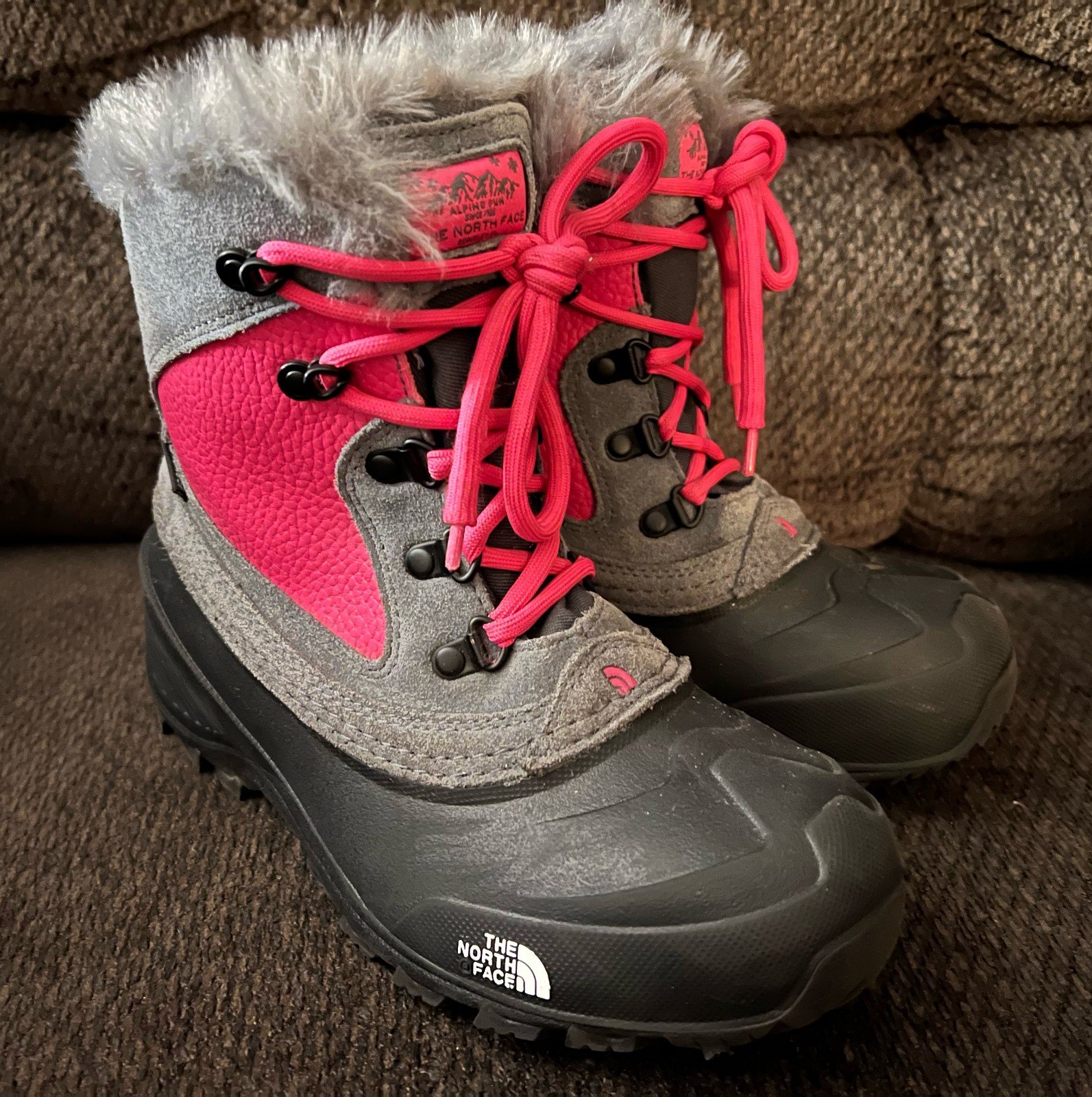 The North Face Shellista Extreme Waterproof Kids Winter Snow Boots Size 4