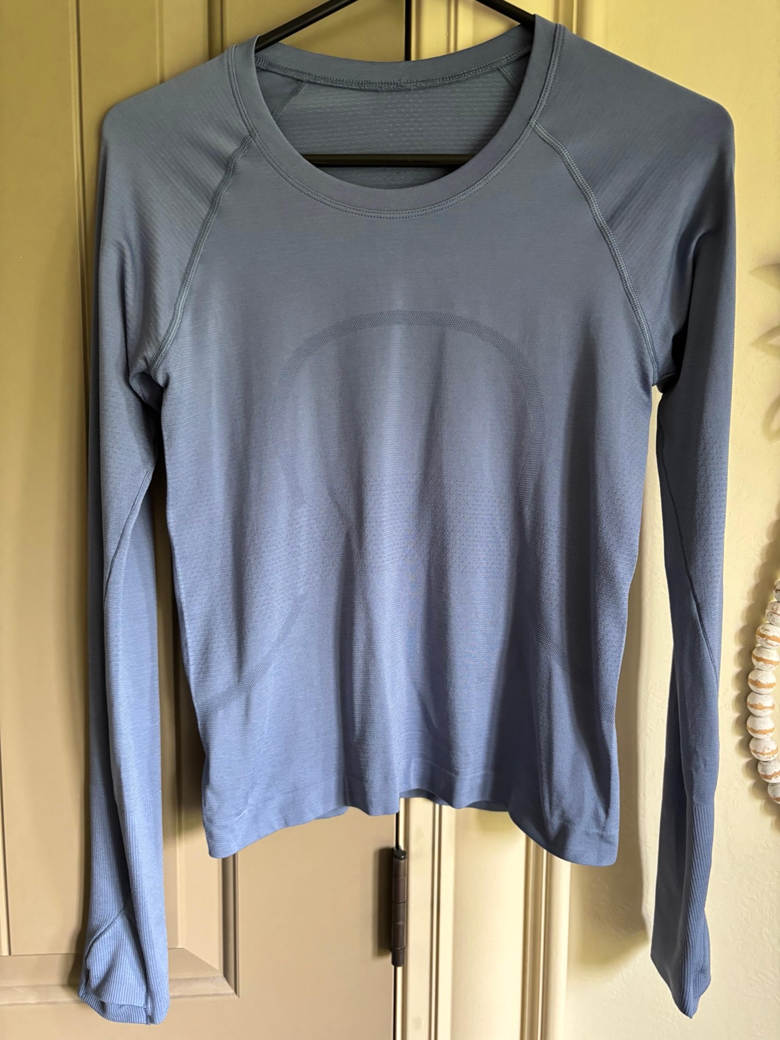 Lululemon women’s swiftly tech Long Sleeve shirt oasis blue size 6