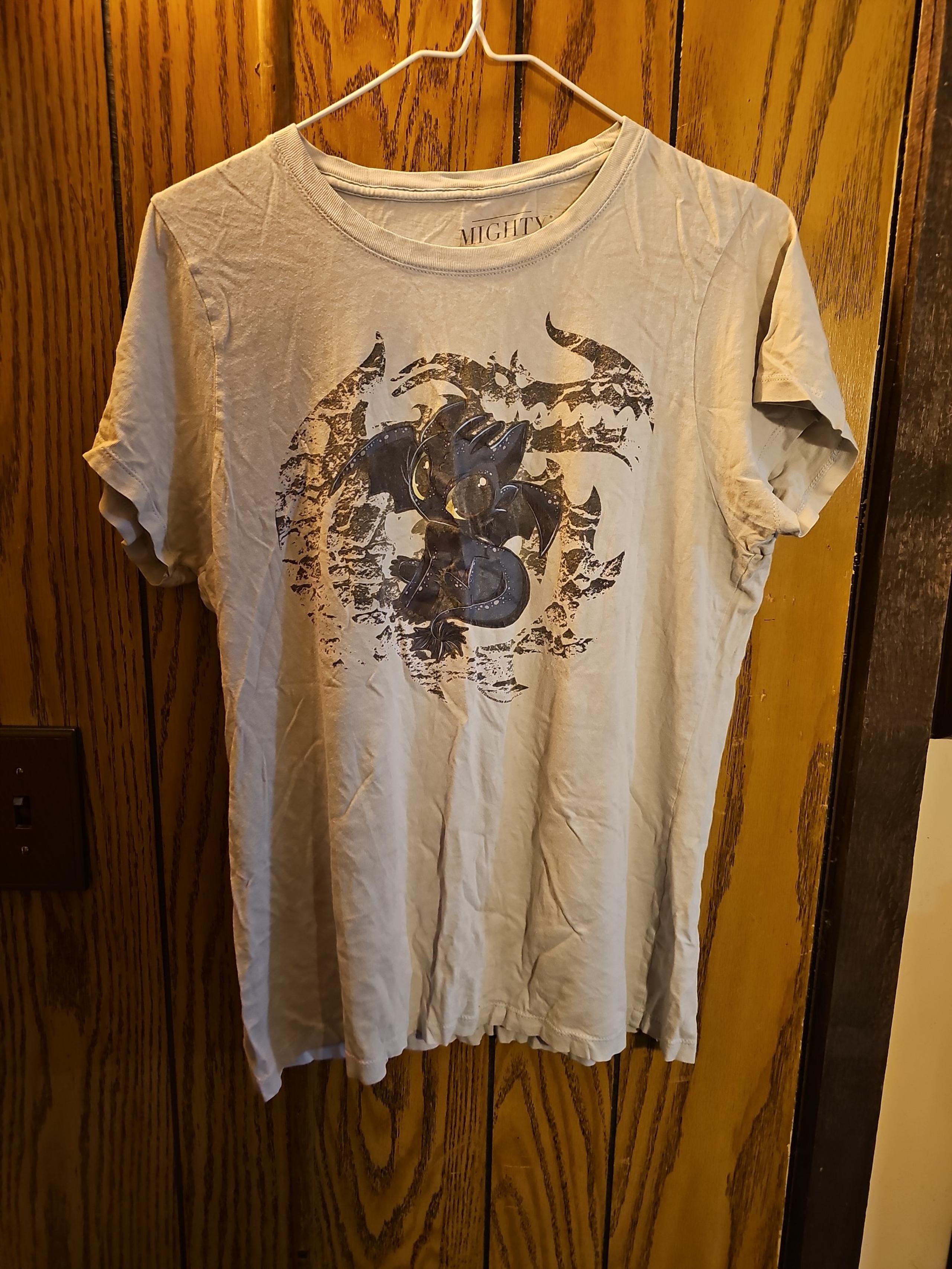 How to Train your Dragon graphic tee