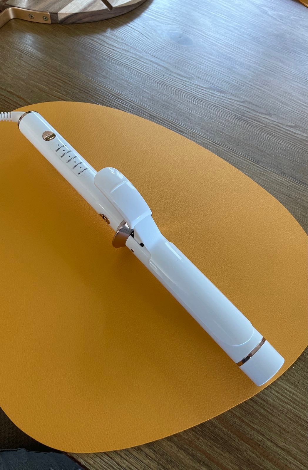 T3 curling iron 1/4 inch store barrel