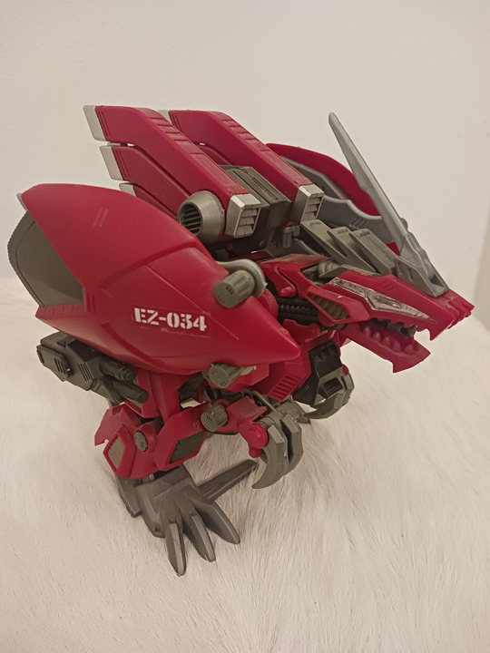 Zoids Geno Breaker action figure model kit Hasbro Tomy tyrannosaurus type figure