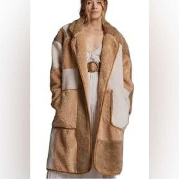 Anthropologie X Pilcro Colorblocked tan/brown over sized Sherpa Coat size xl