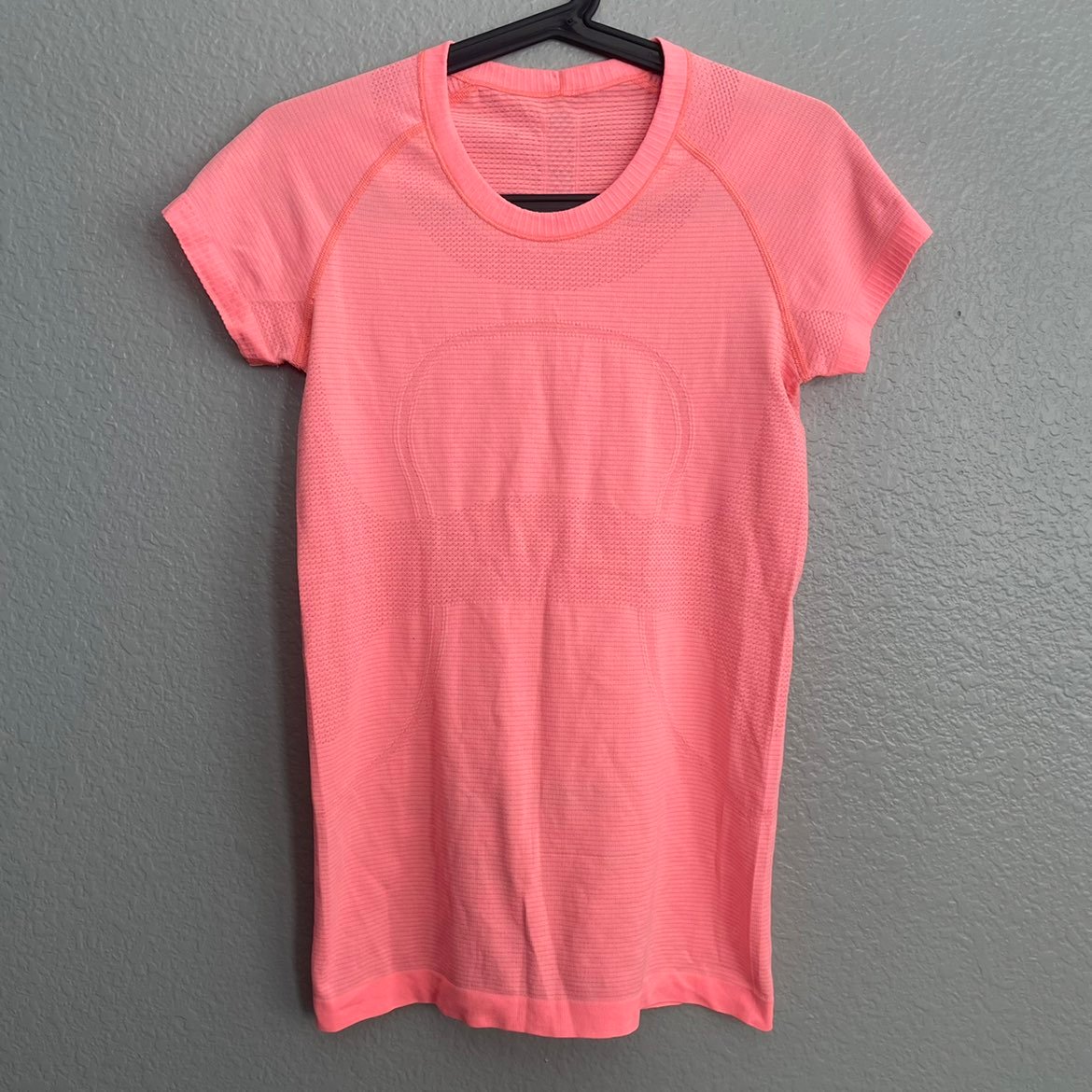 Lululemon pink Swiftly Tech Short Sleeve