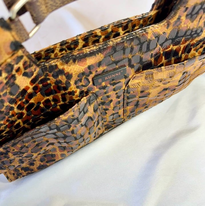 人気のファッションブランド！ Suede Print Leopard Kunni Japanese Top Crossbody & Handle 小物