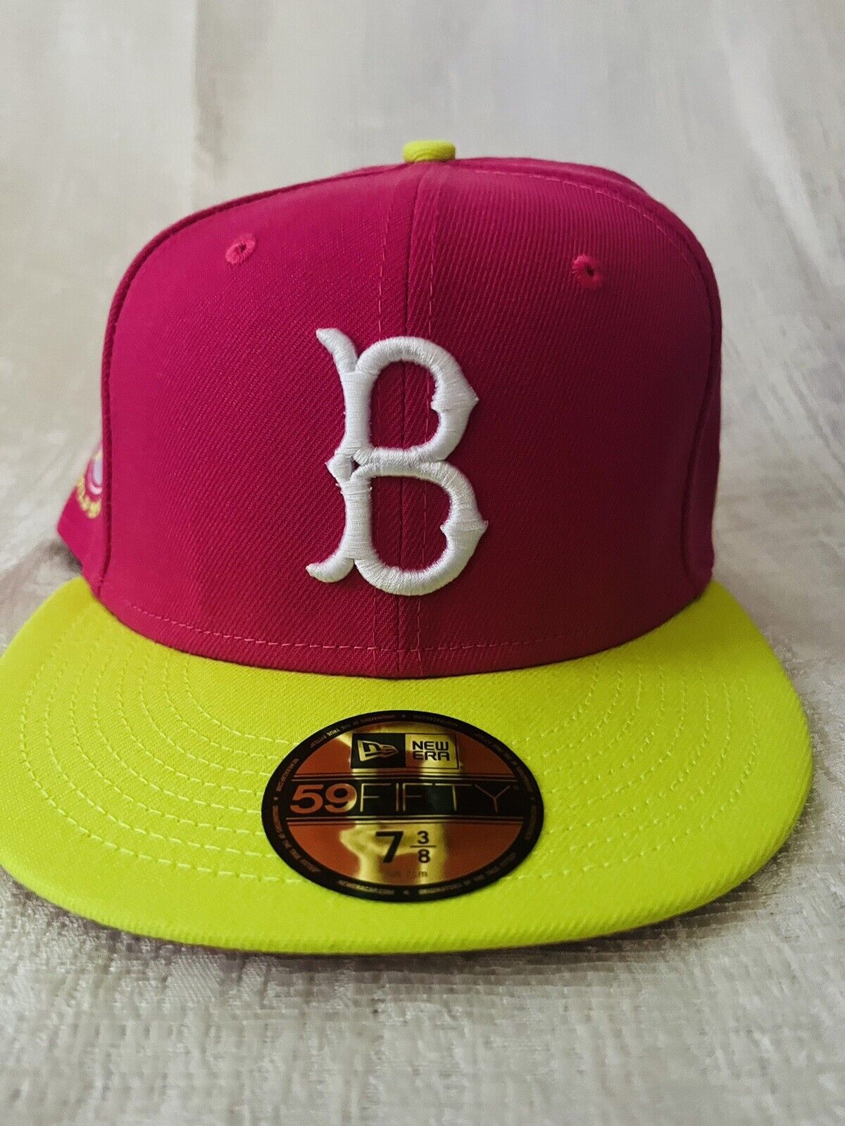 New Era Brooklyn Dodgers World Series Pink UV Volt Patch 59fifty 5950 7 3/8 Hat