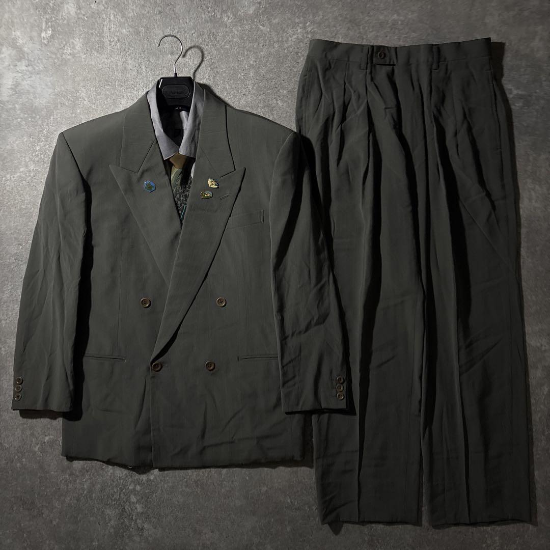 NO.142 Vintage Double-Breasted Suit with Pins and Tie, Green