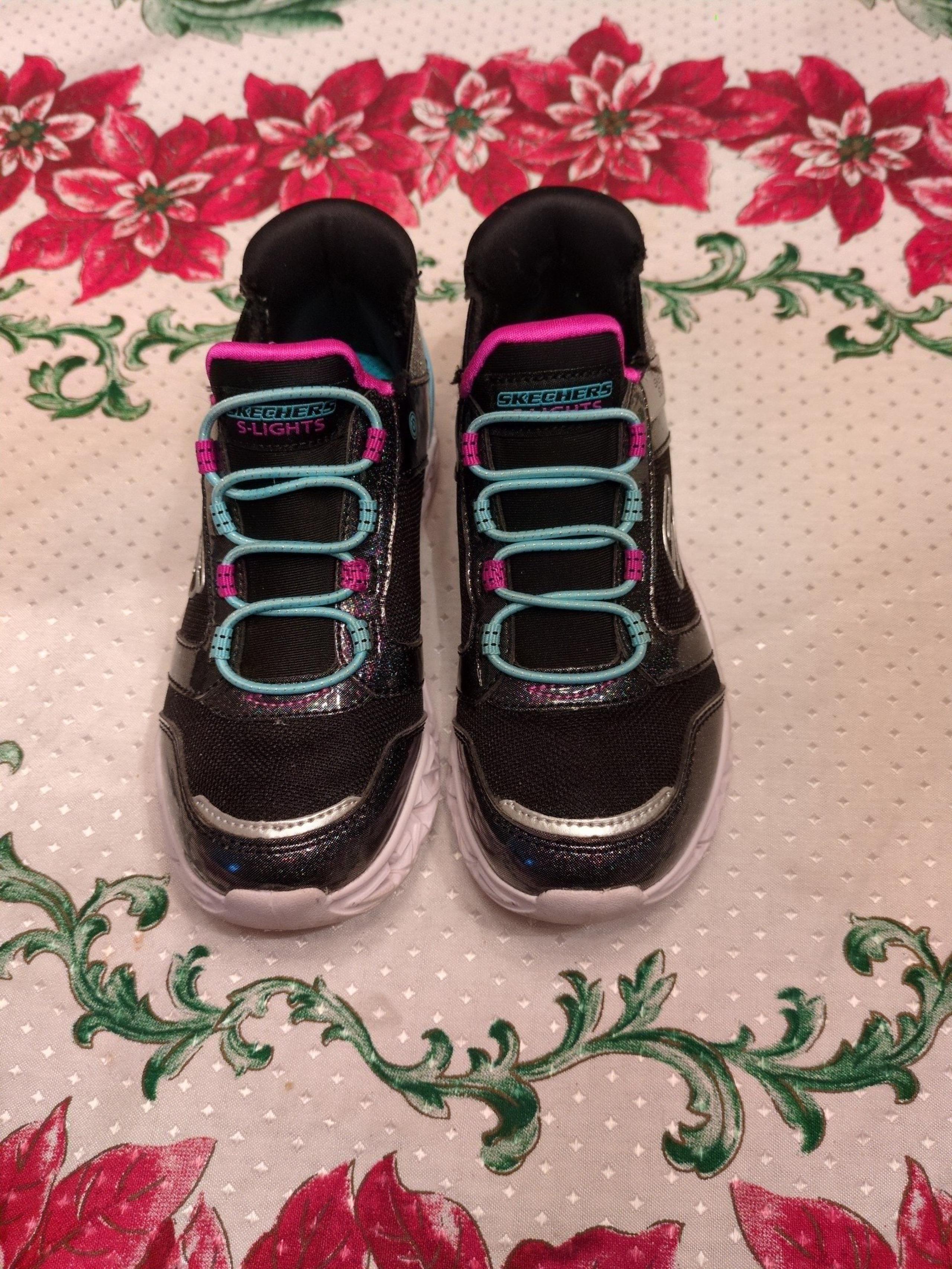 Sketchers Slip on size 12