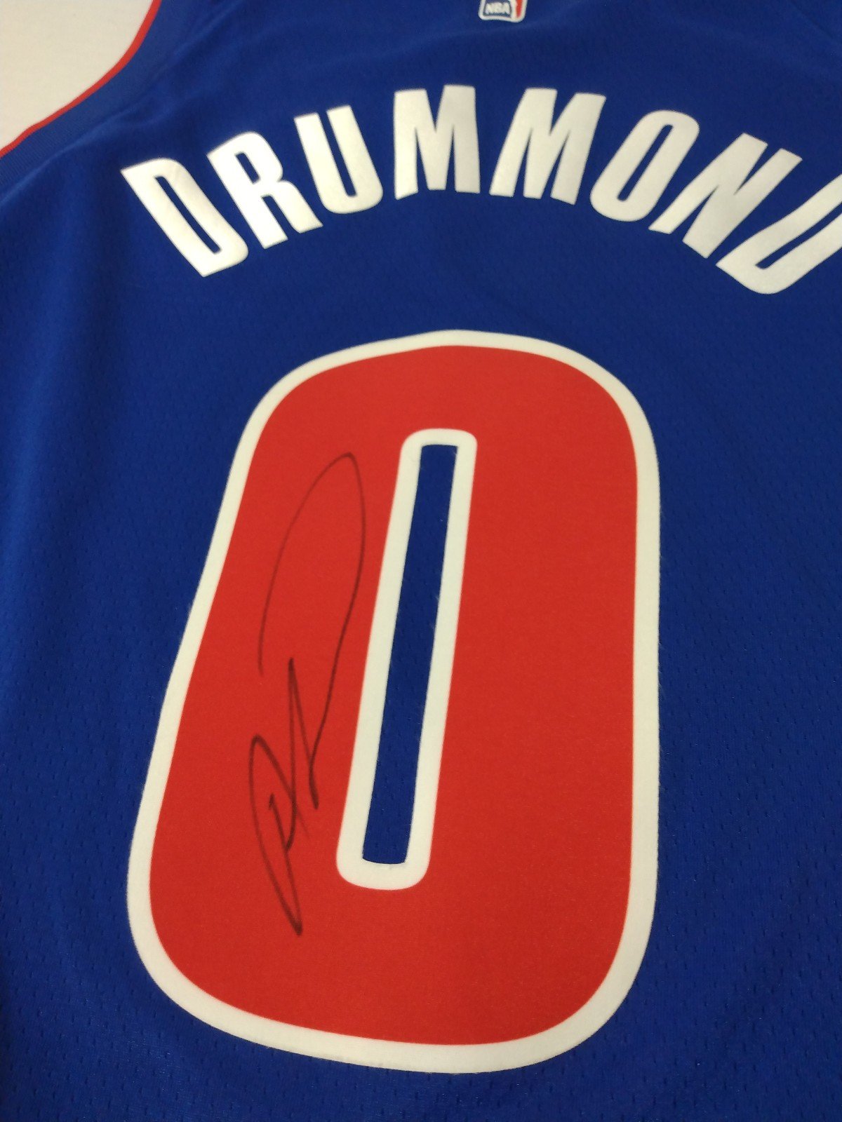 NWT Mens Nike Signed Andre Drummond Detroit Pistons Swingman Basketball Jersey L