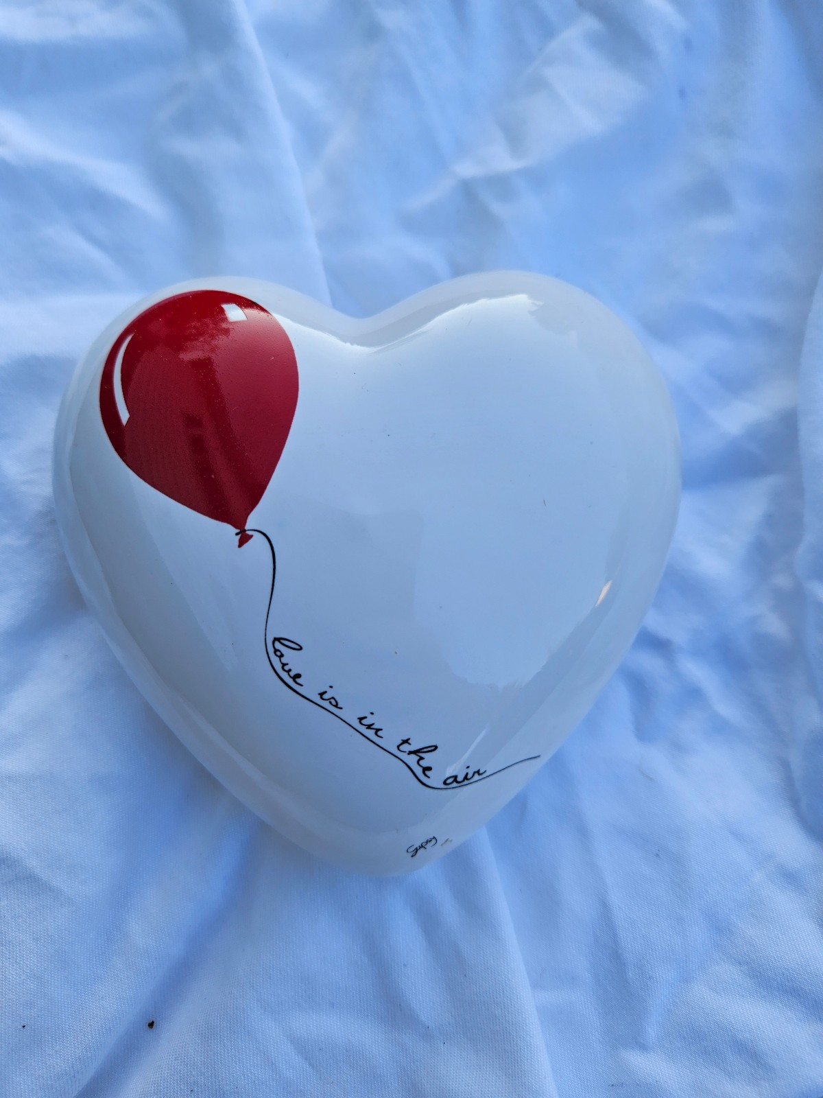 3D Love Heart Sculpture signed Gypsy with Balloon