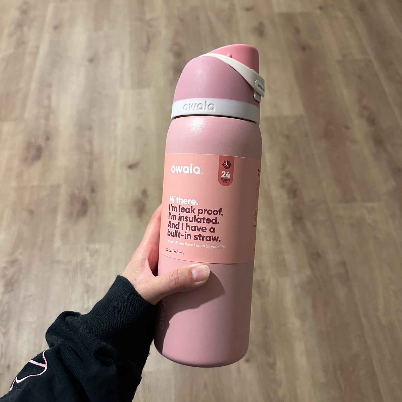 Owala Rosy Dreams 32 oz Free Sip