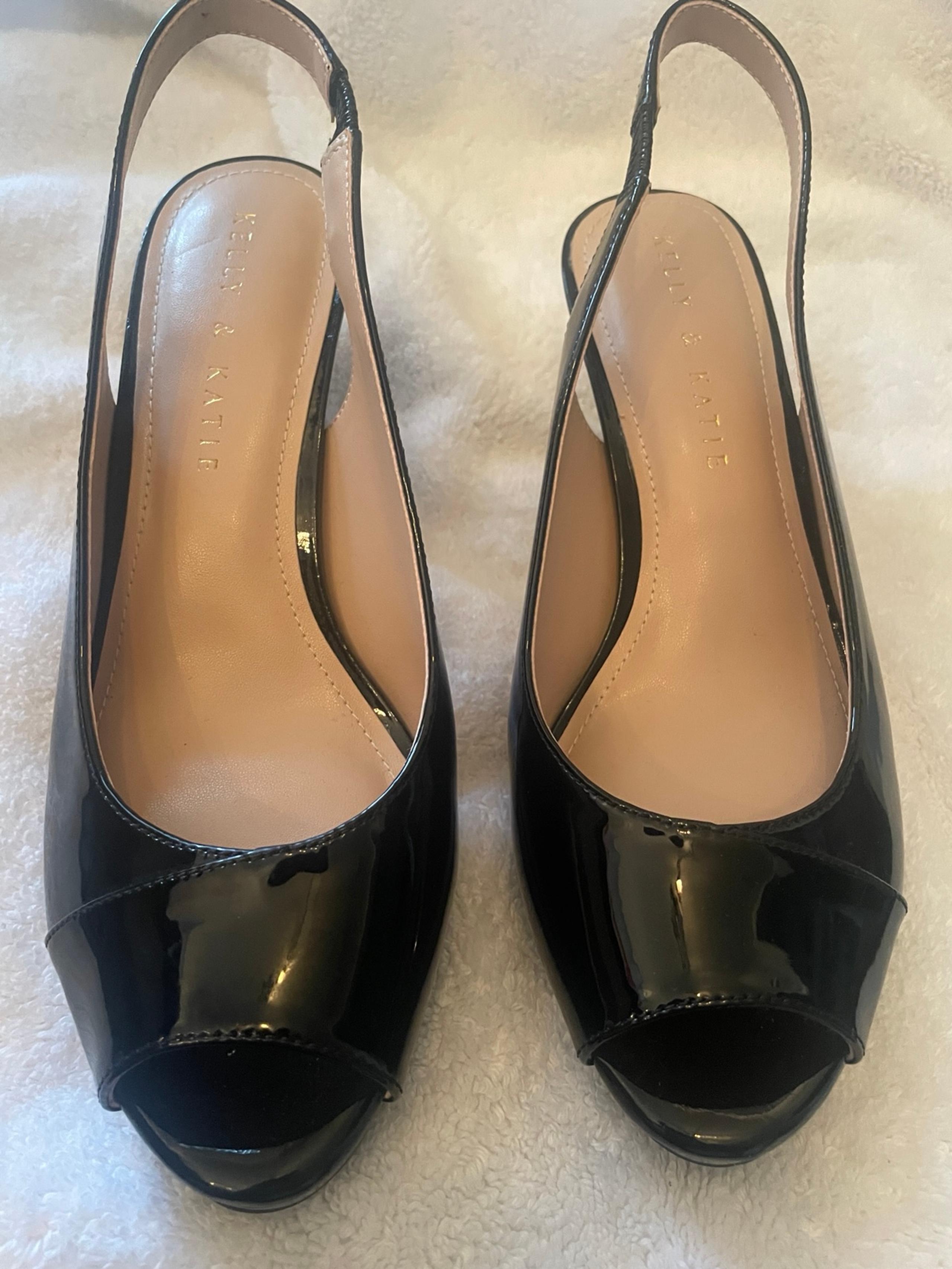 Kelly & Katie Black Patent Leather Nerani Platform Peeptoe Slingback Heels