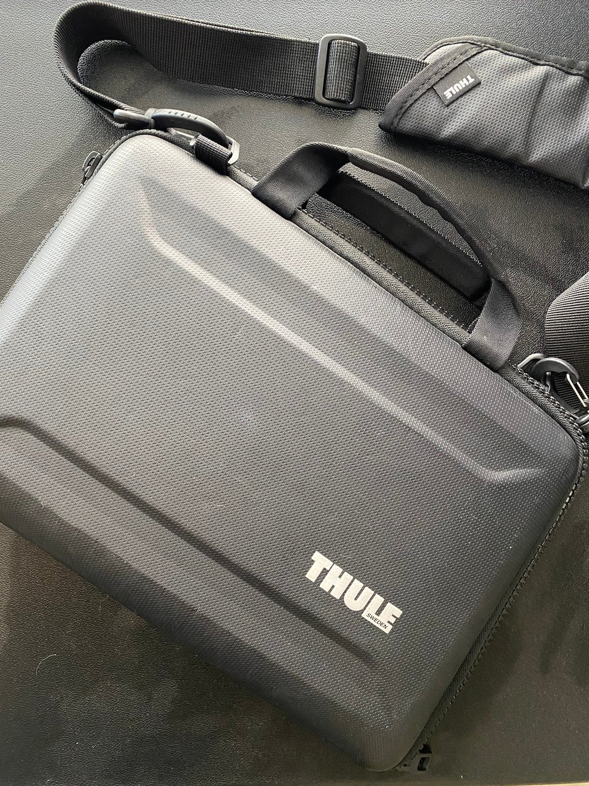 Thule Gauntlet 4 Case for 13.3” Laptop