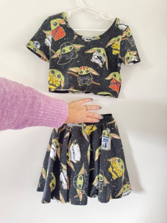 Wild Rich Kids Yoda Grogu 2 piece Skirt 9/10