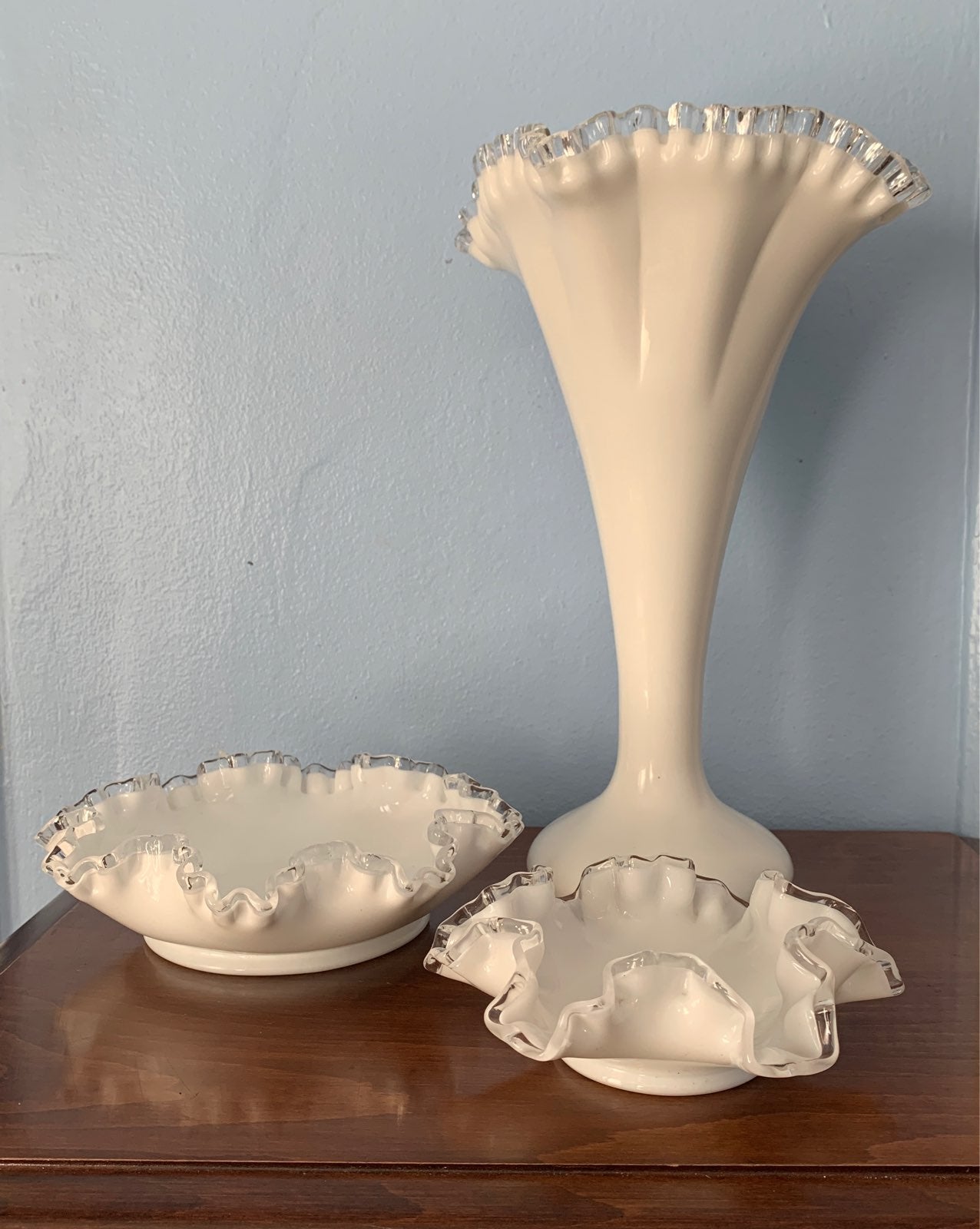Fenton Milk Glass Set Vintage