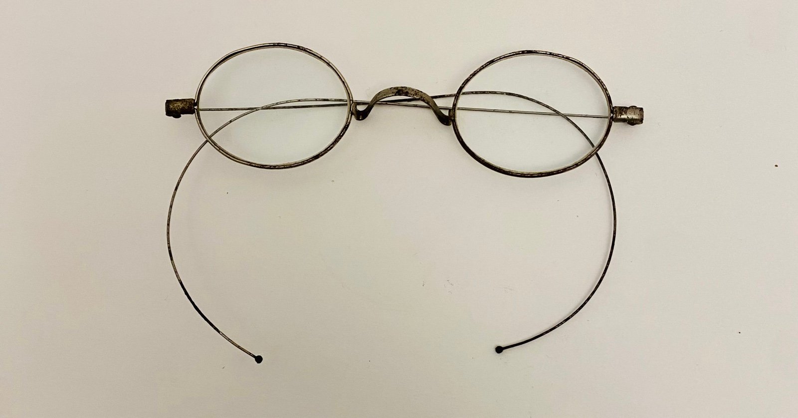 Antique Silver Tone Round Eyeglasses/Spectacles Early 20th Century (A).