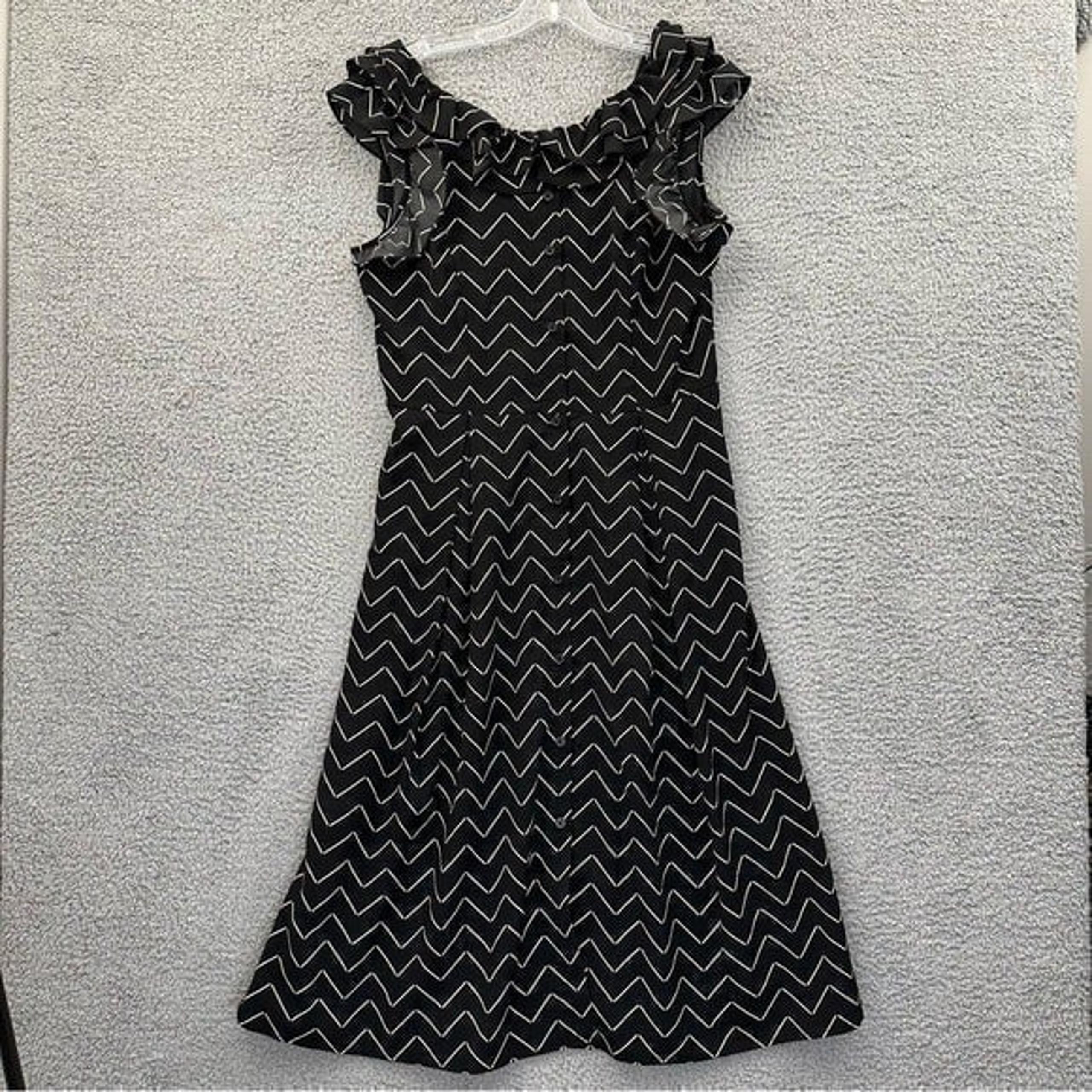 NWT Who What Wear Sleeveless Ruffle Middle Dress Black Tan Women's Small